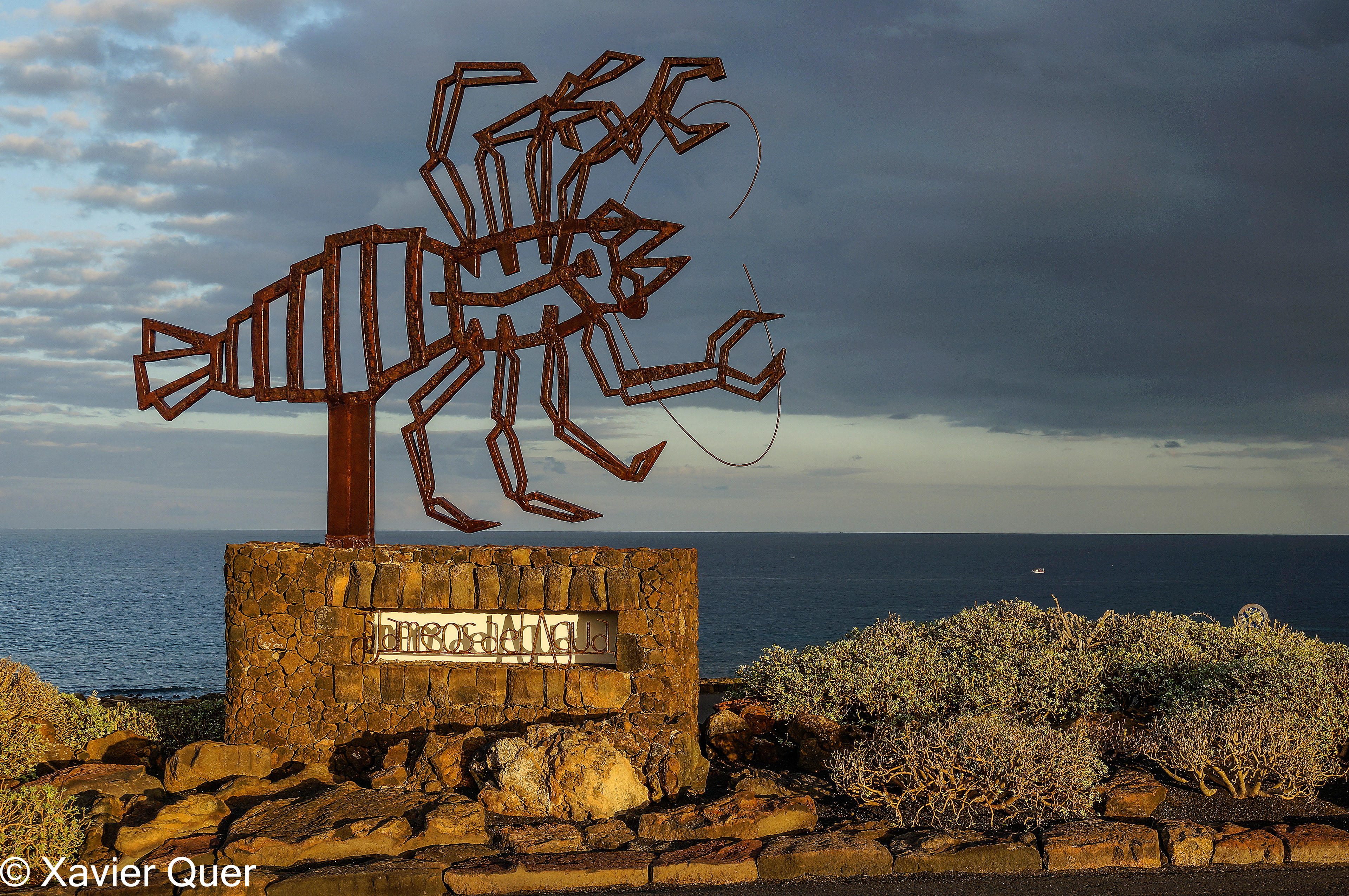 Accés a Jameos del Agua, Punta Mujeres