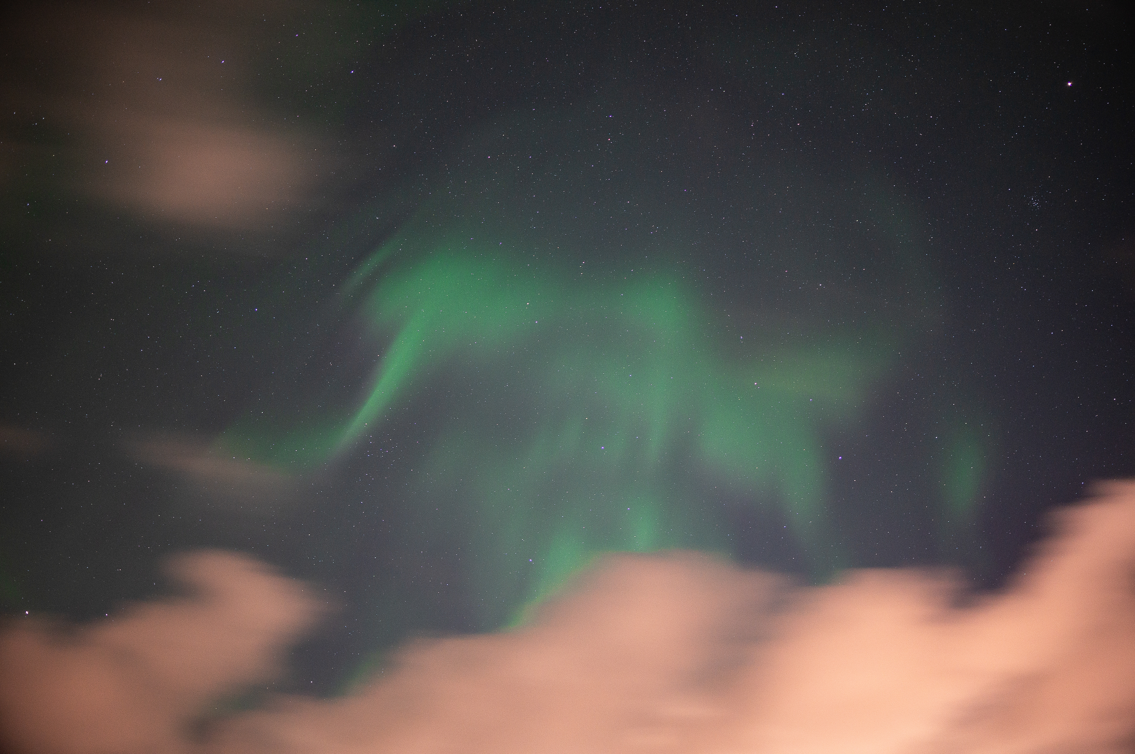 Aurora boreal captada a Sandgerdi (Islàndia)
