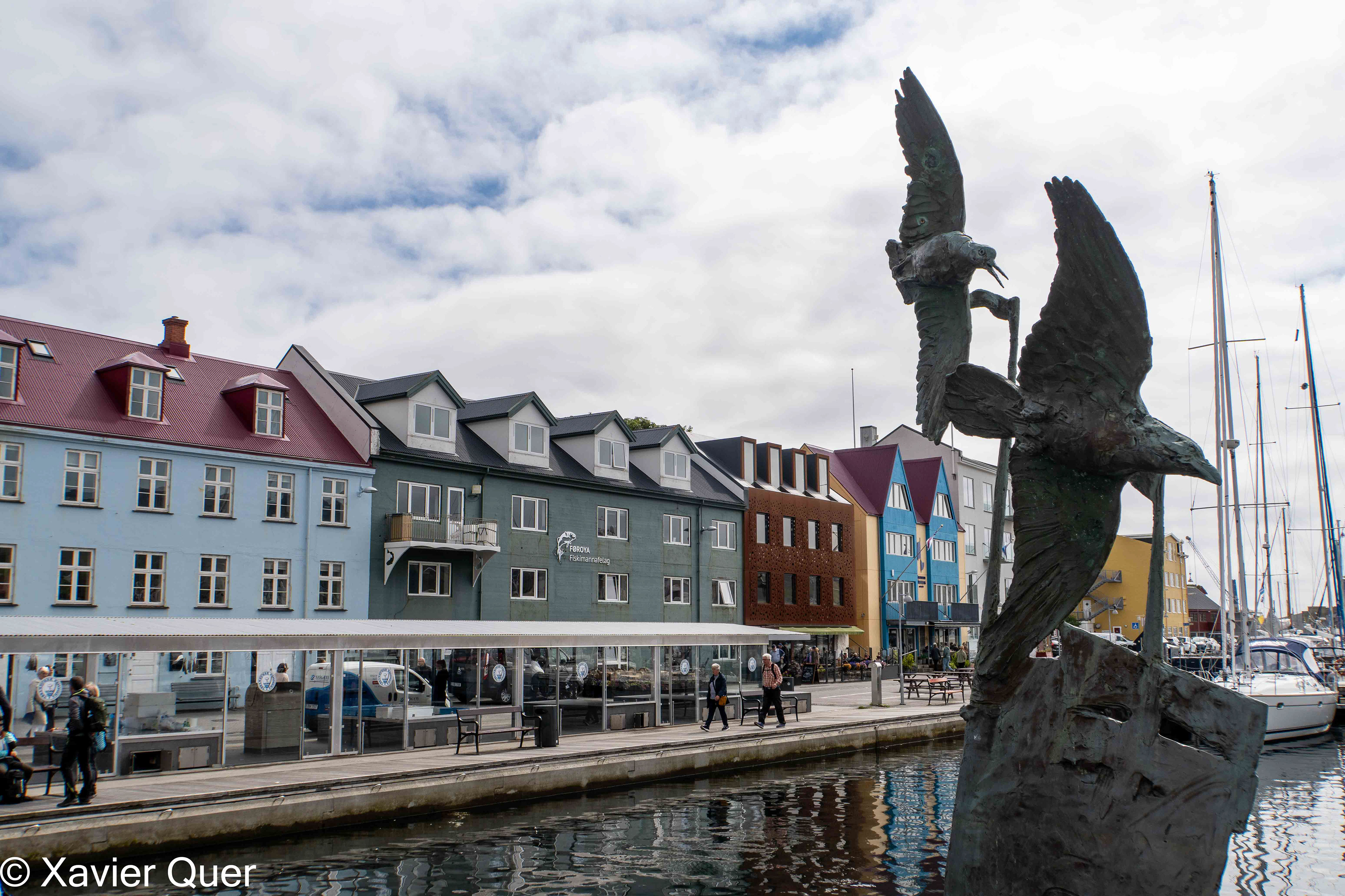 Cases típiques del port de Torshavn, Illes Fèroe.