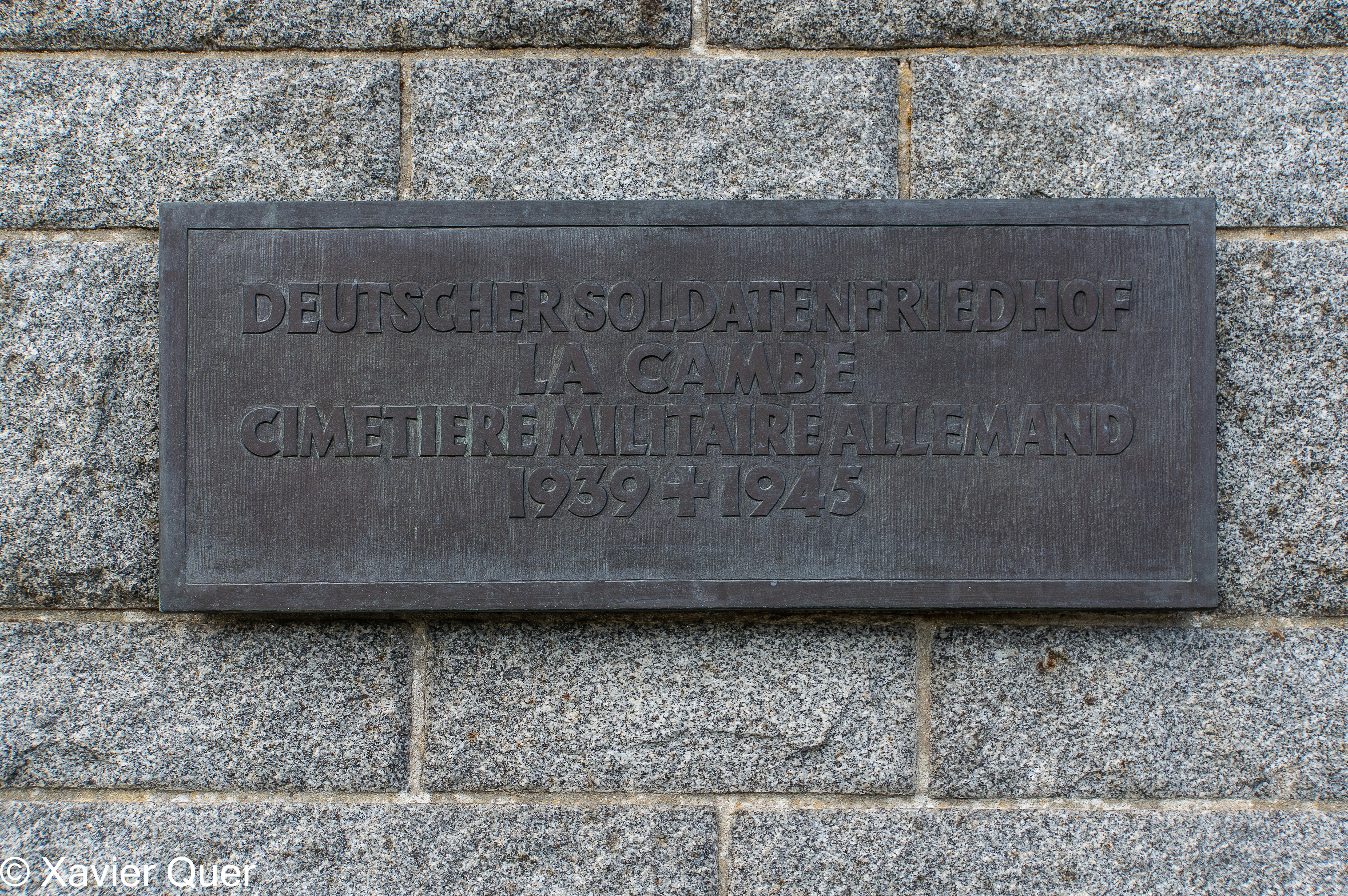 Entrada al cementiri alemany de La Cambe