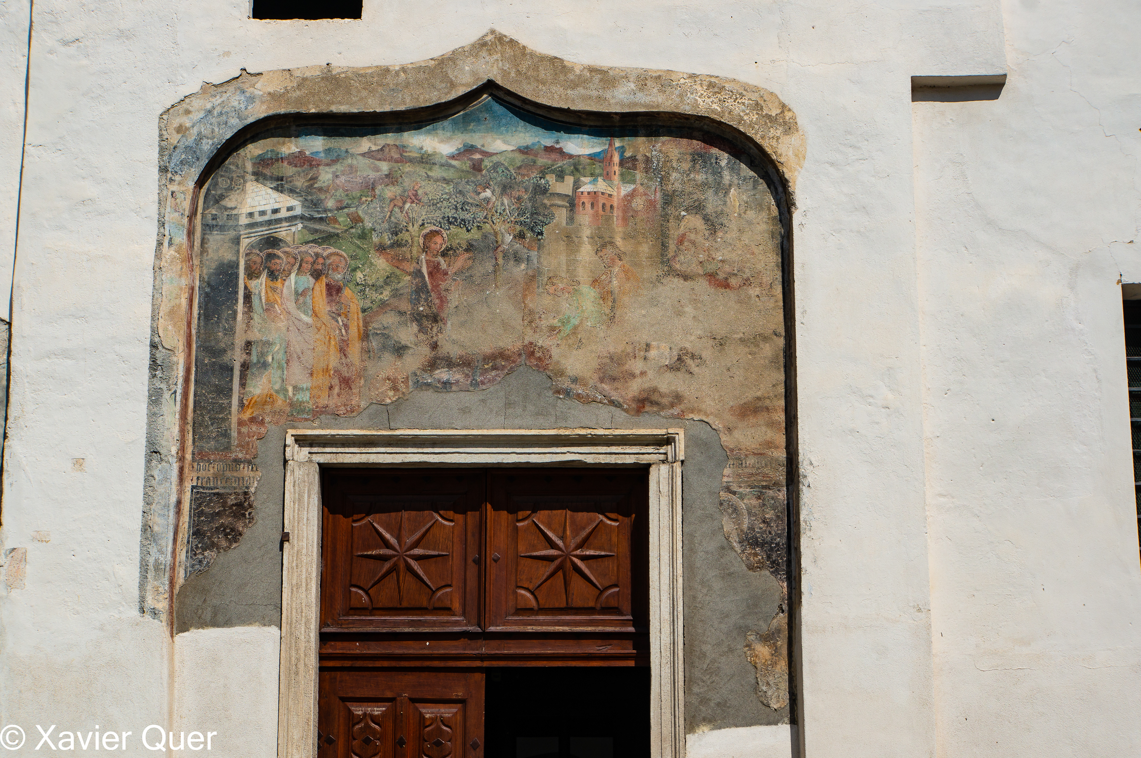 Frescos exteriors de la catedral de Susa