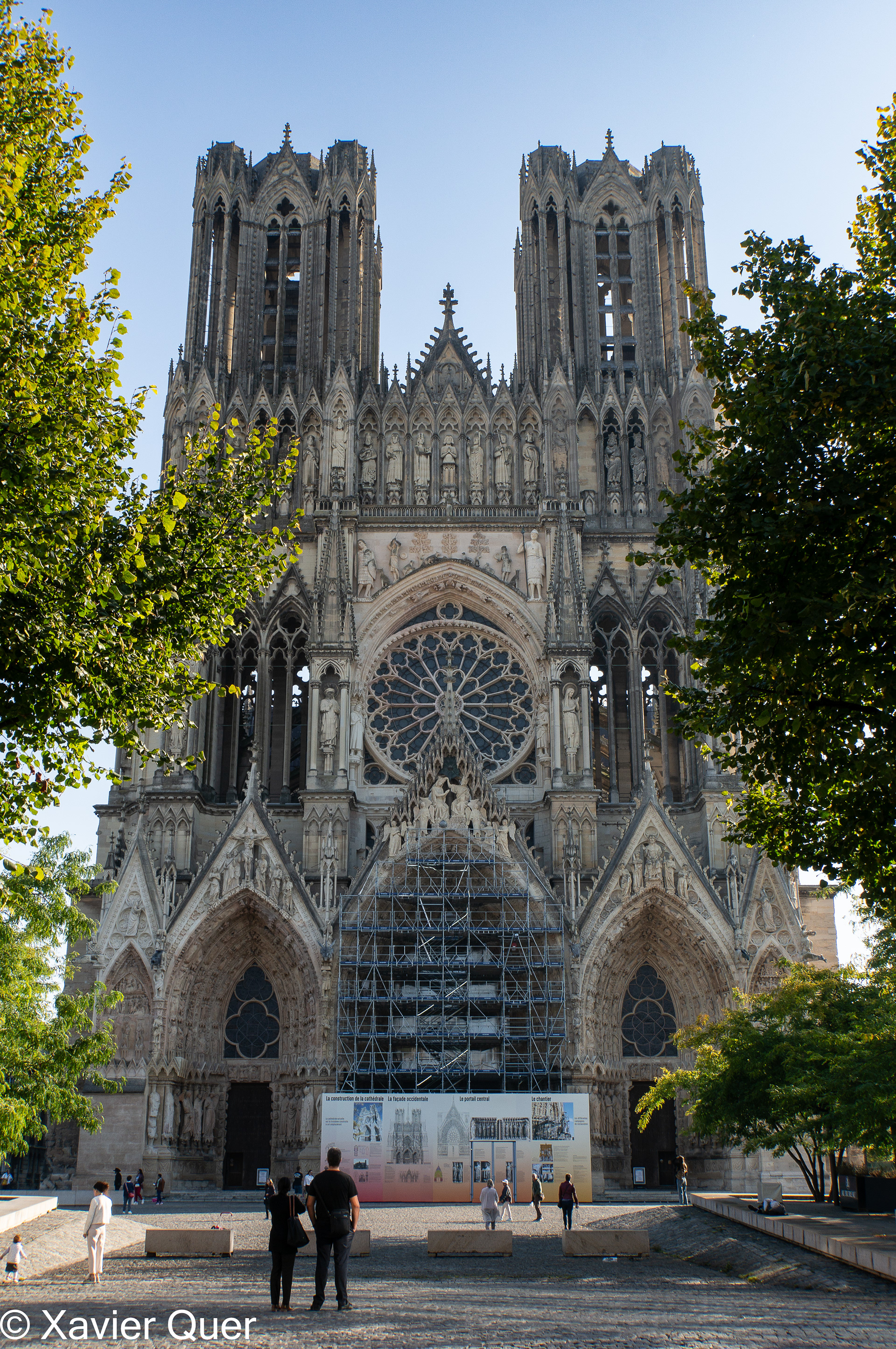 Façana principal exterior de la catedral de Reims