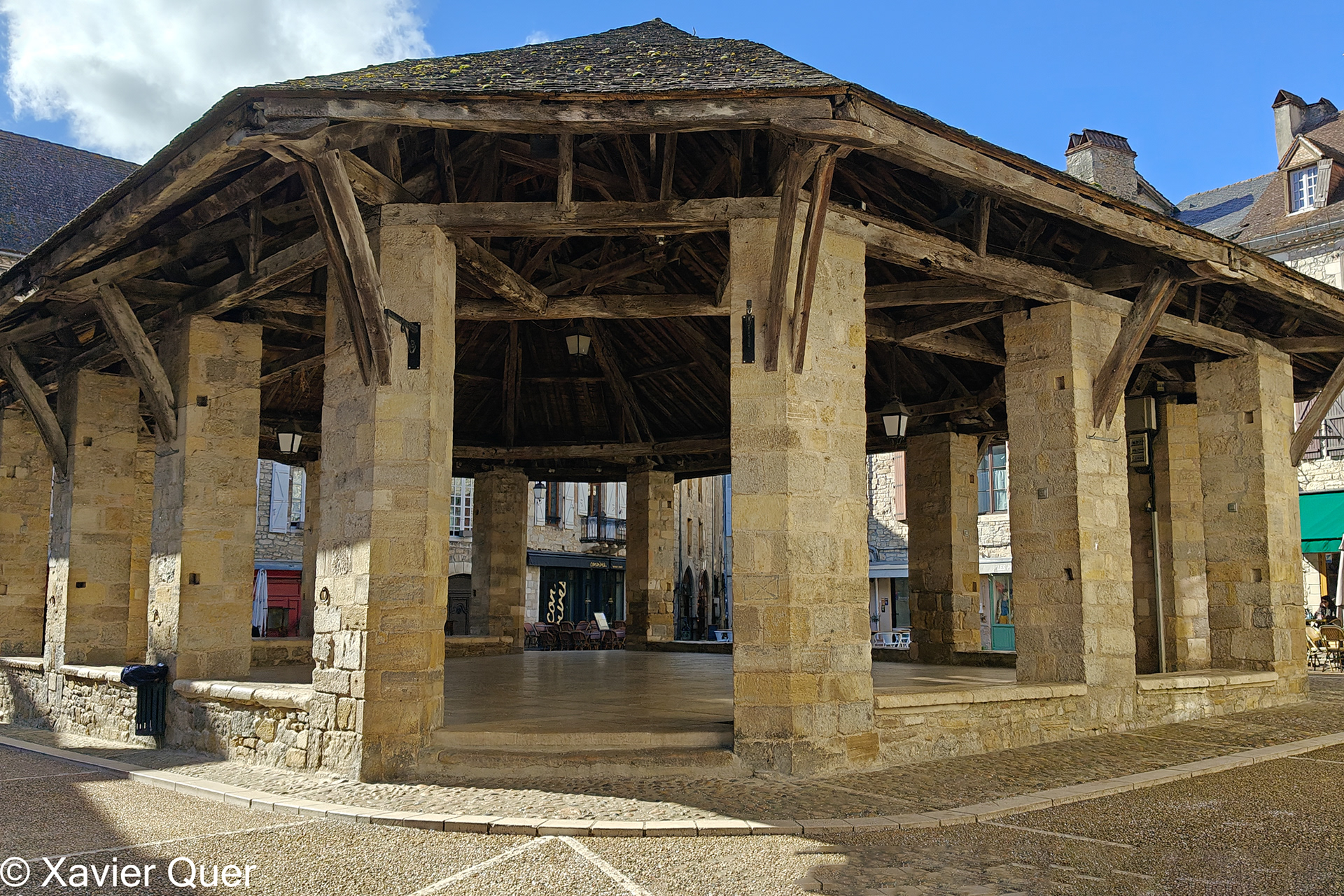 Plaça porxada Henri Ramet (Halles) de Martel (Lot, Occitània, França)