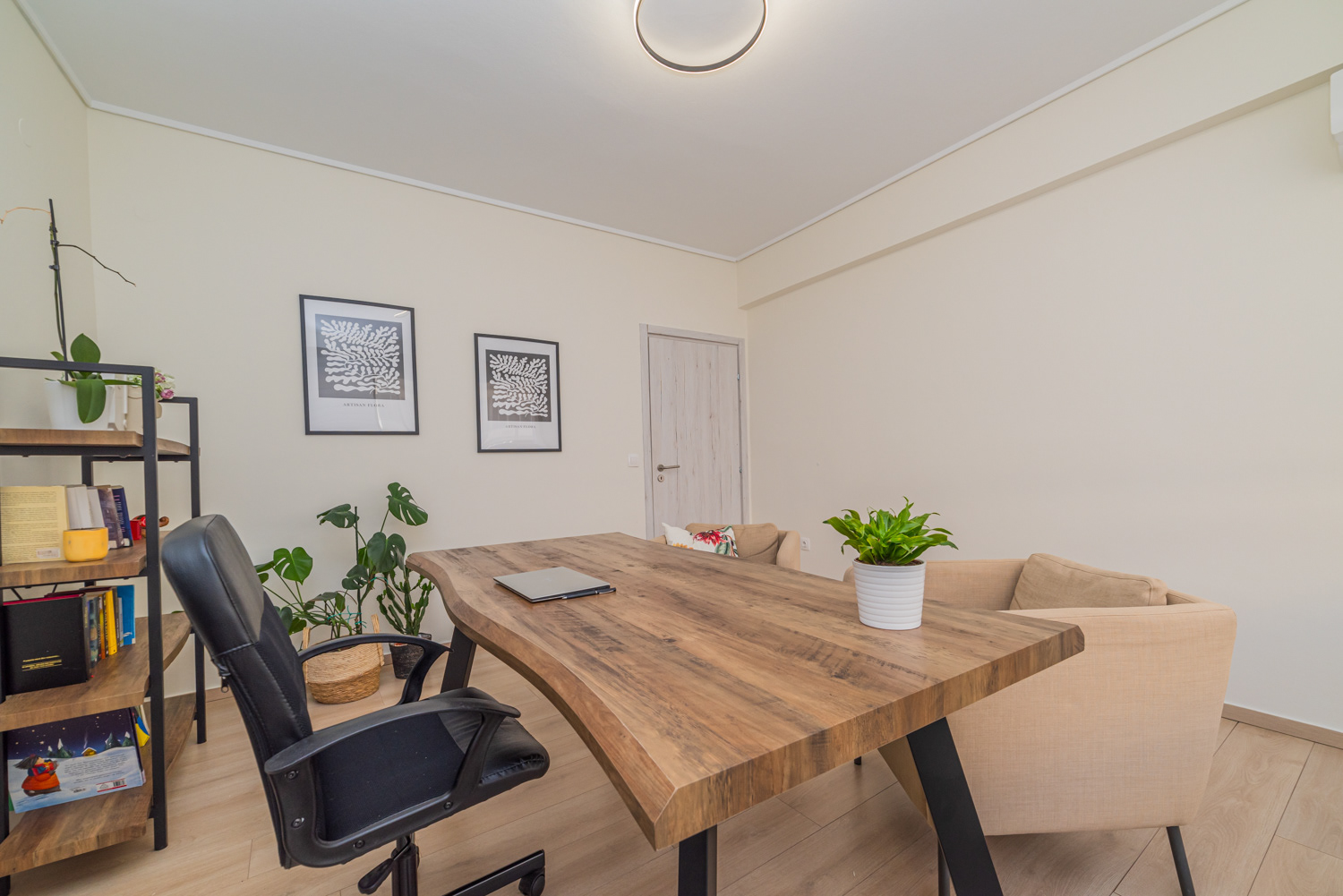 φωτογράφιση γραφείο ιατρού στο κέντρο της Θεσσαλονίκης