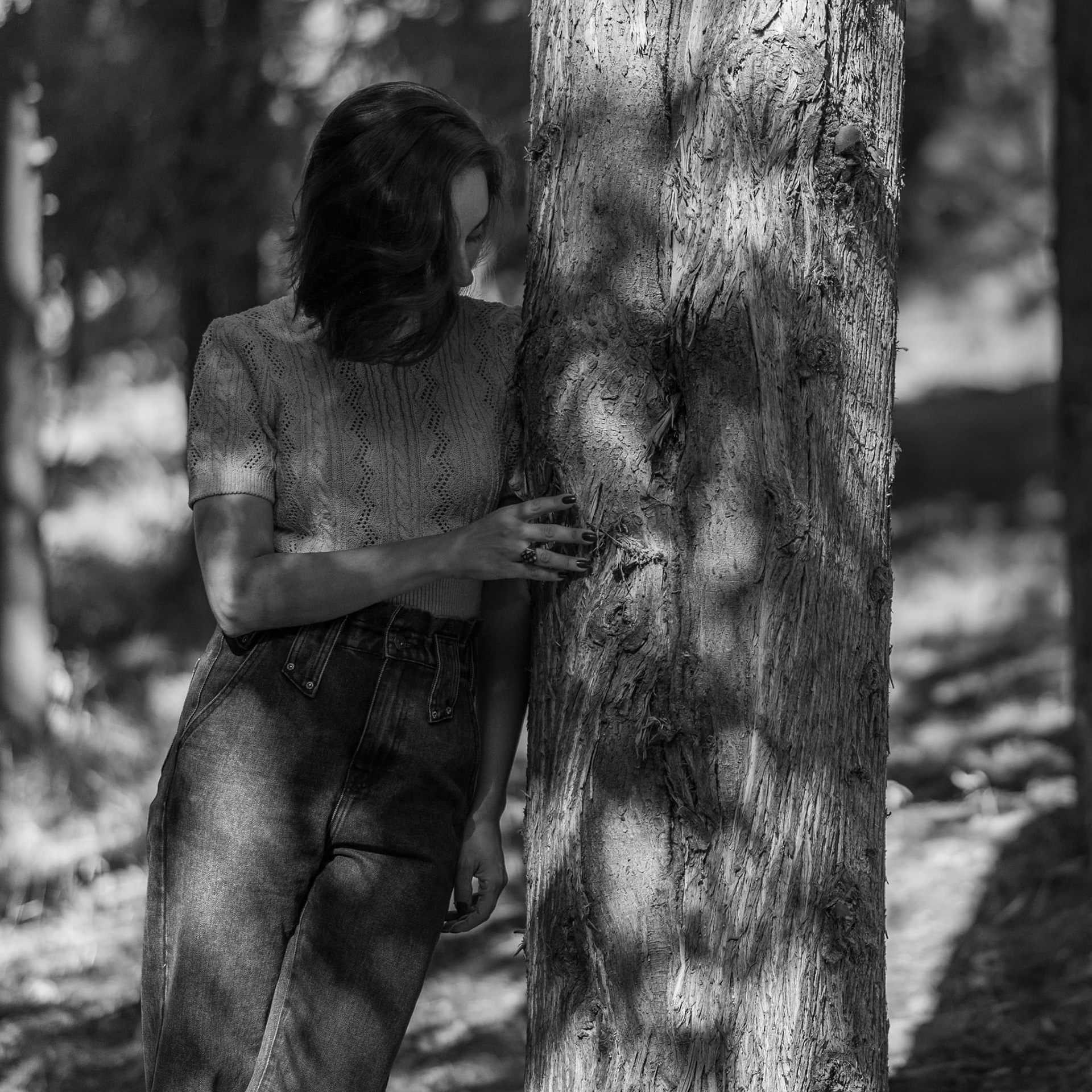 οικογενειακή φωτογράφιση σε πάρκο με φυσικό φωτισμό