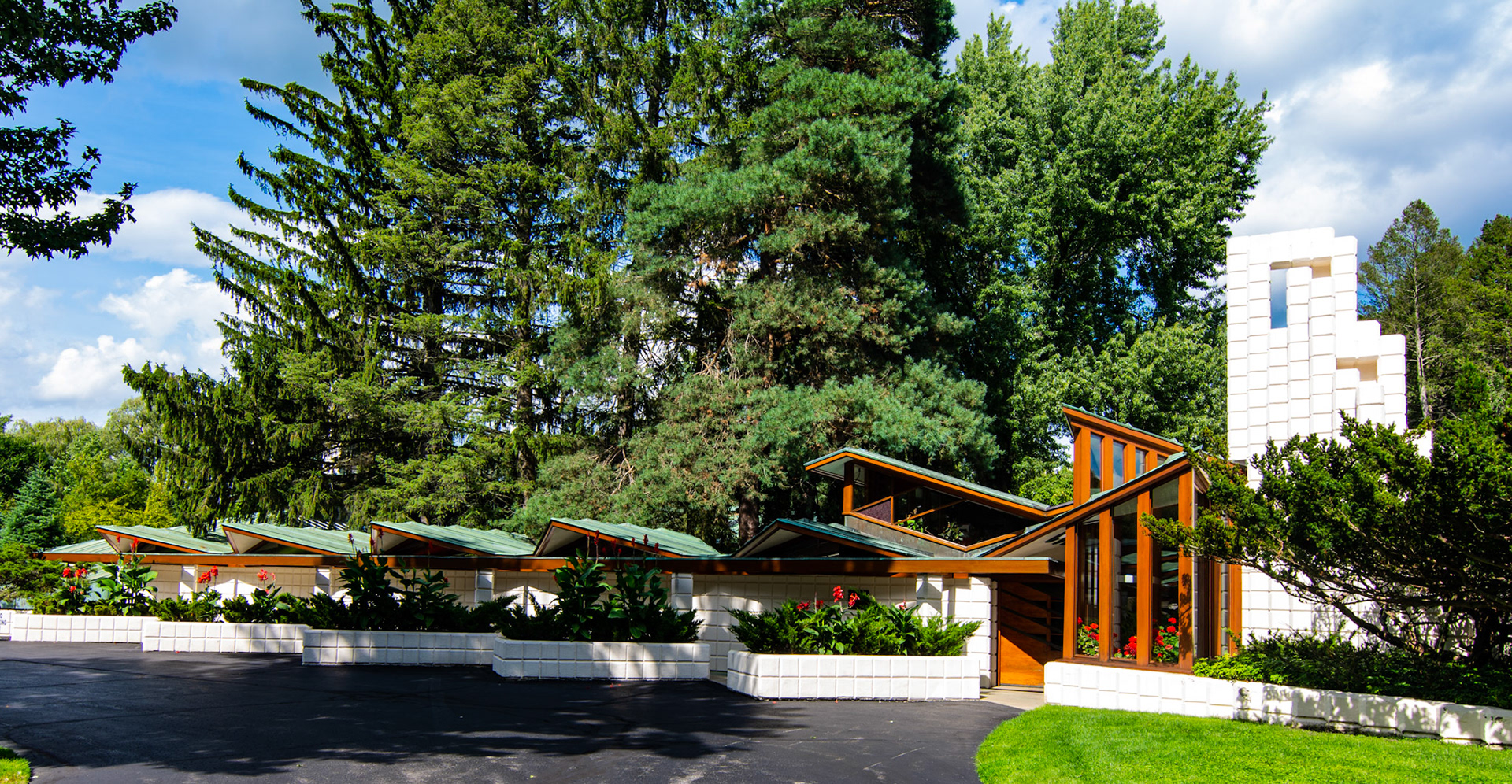 Alden B. Dow Home And Studio In Midland , Michigan 1939. Alden B. Dow Architect.
