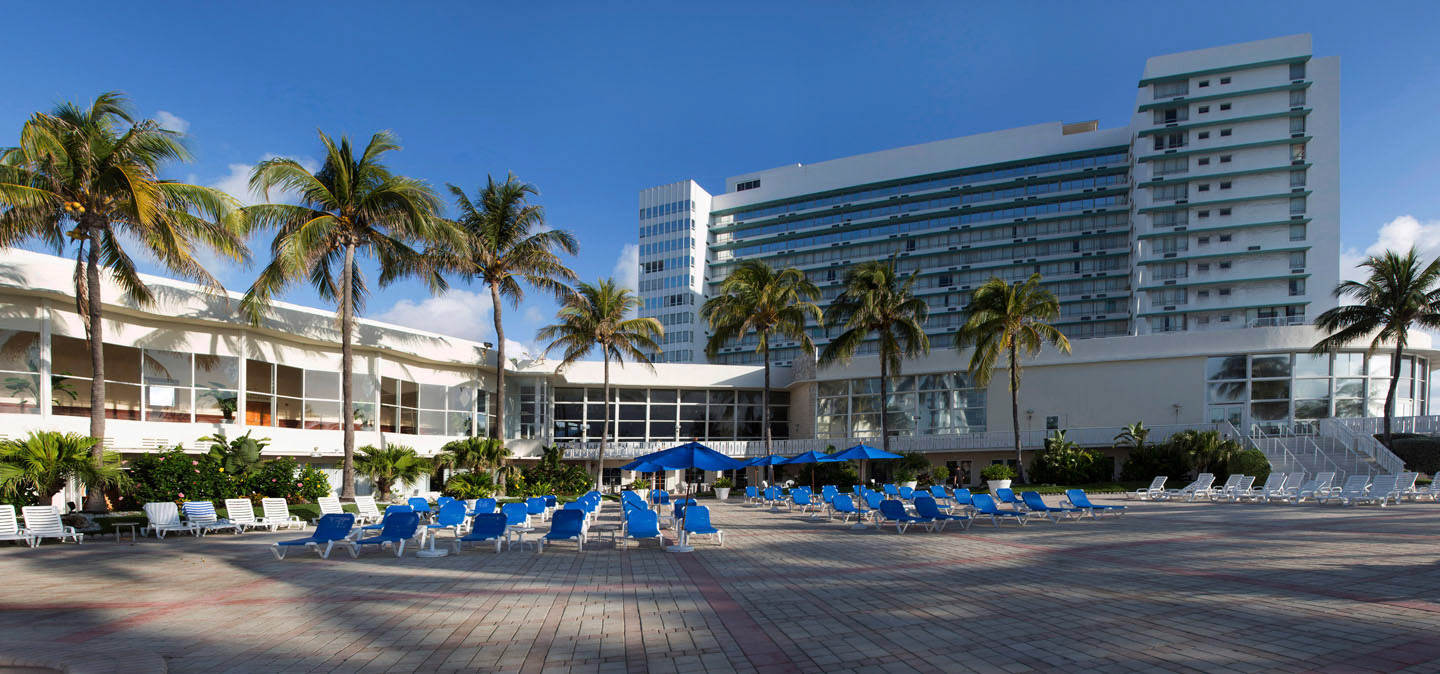 Photo by ©Jorge Parra /www.SyntheticHabitat.com