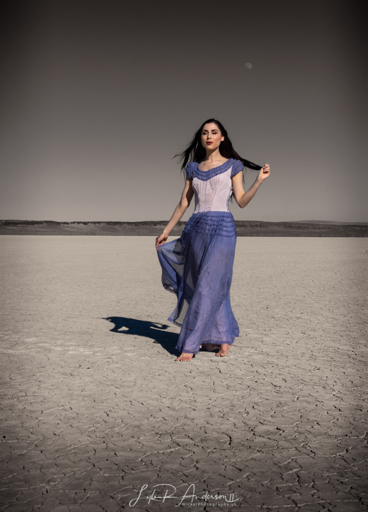 Floofie -   www.floofiesworld.com