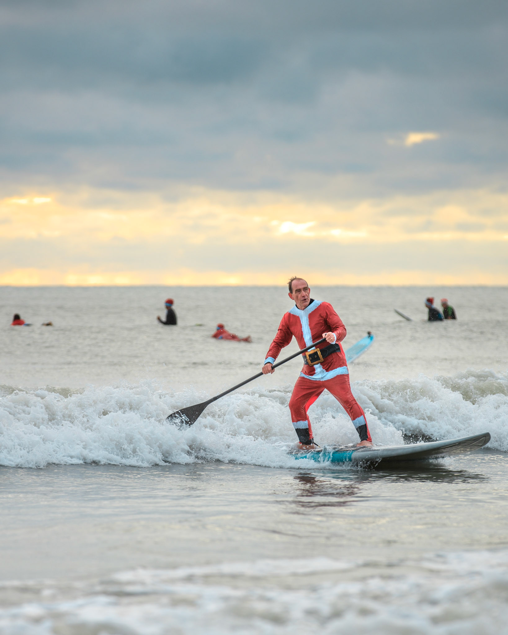 SurfingSantas_2019_