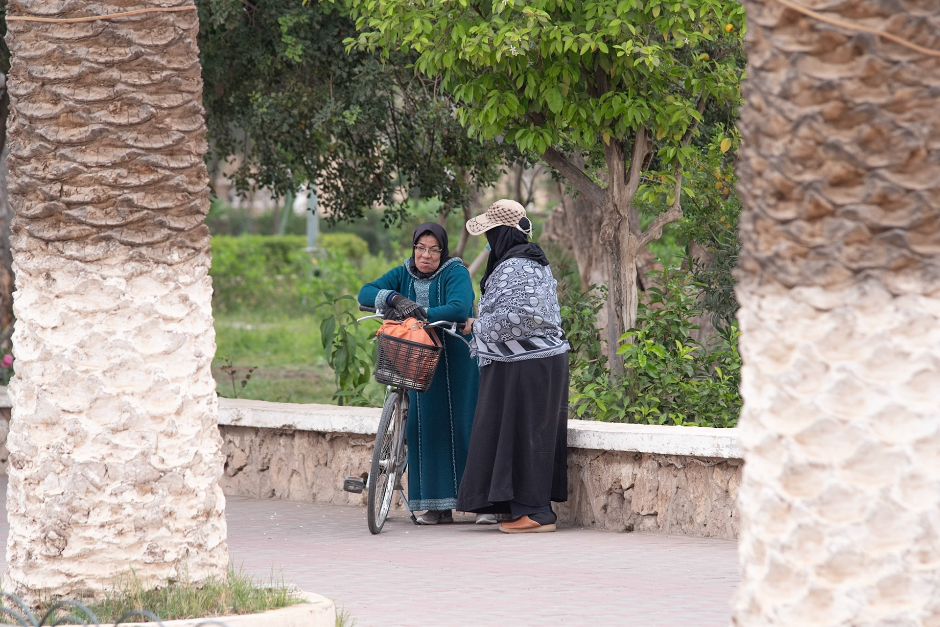 Two women in conversation, Taroudant