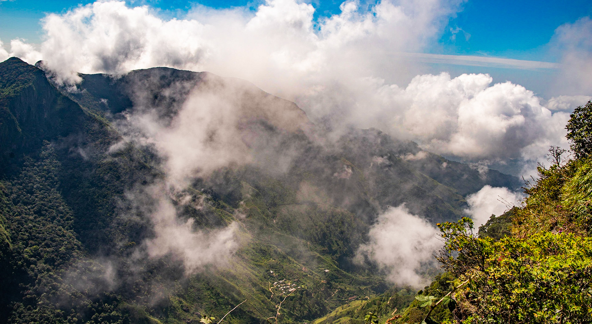 World's End - sheer cliff 1200m drop