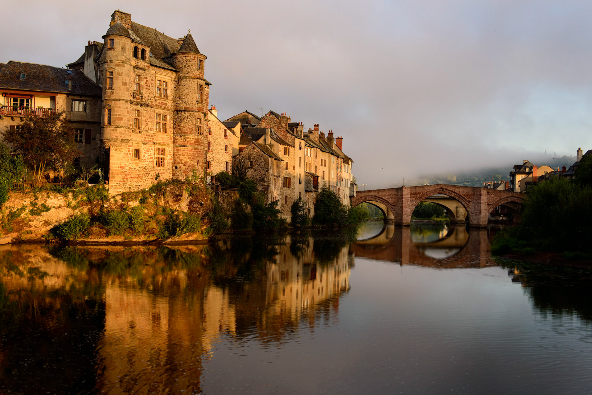 Sunrise Lot River - Espalion, France