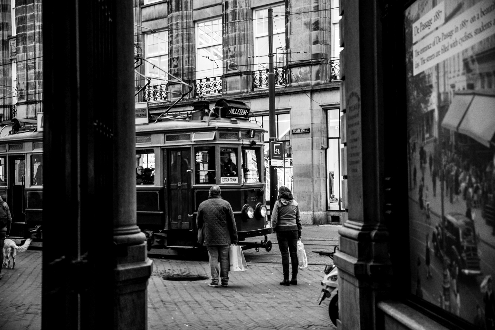 Extra tram in Amsterdam - Artur Krause 