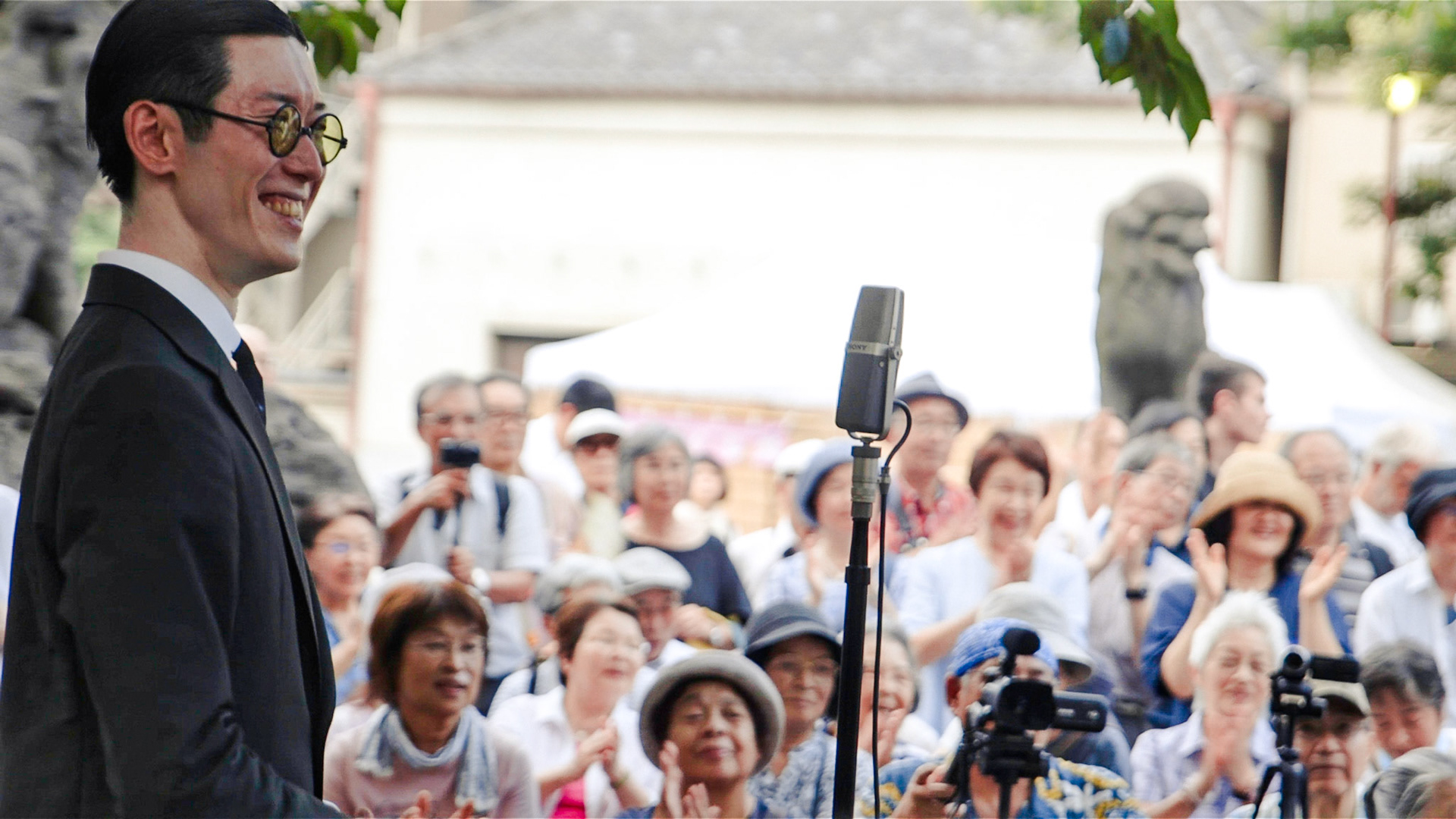 Harmonica 4 | All the members of the band except Ishino are well-dressed in a decent suit, 29 July 2019.