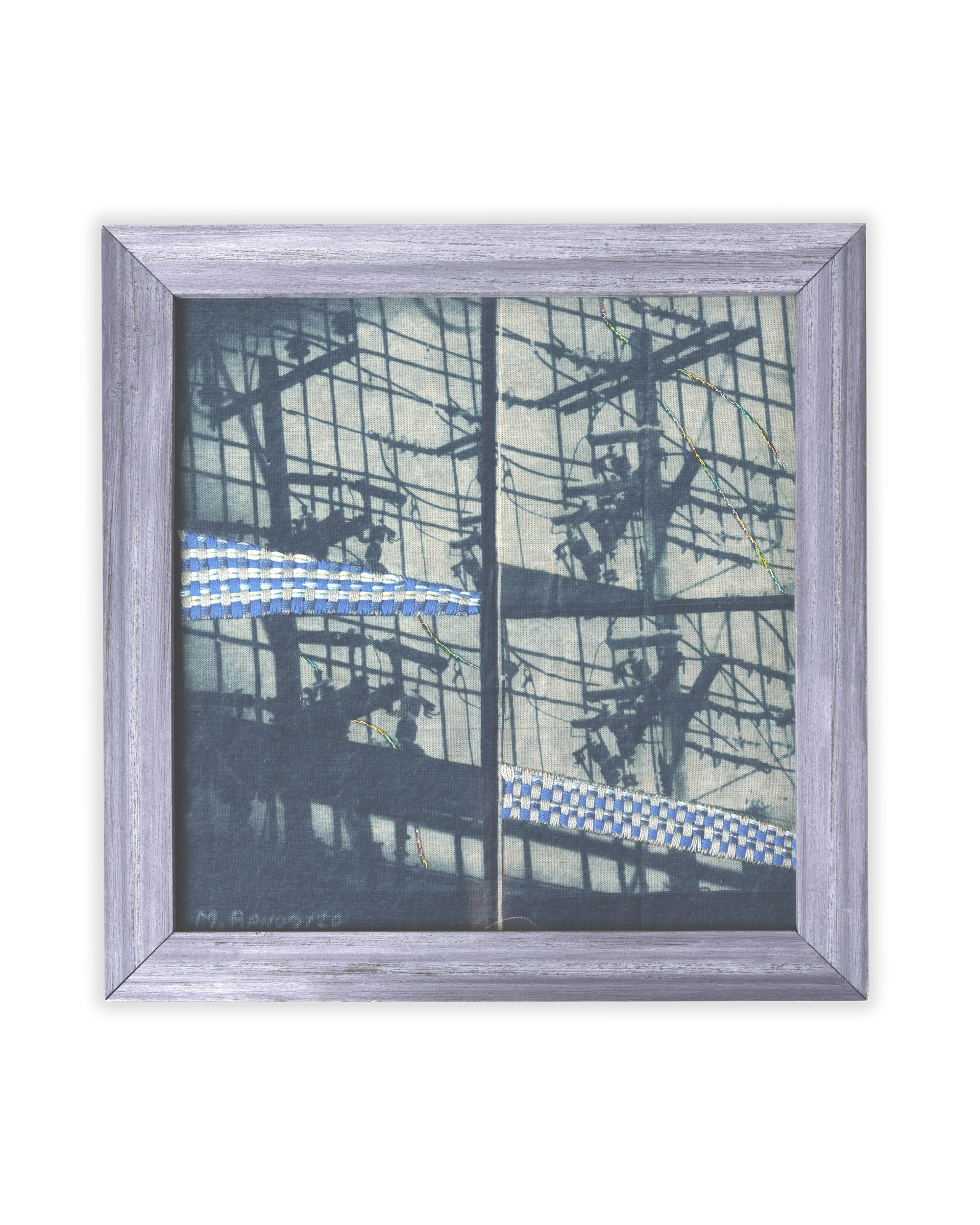 Cuadricula. Cianotipia sobre tela y bordado.