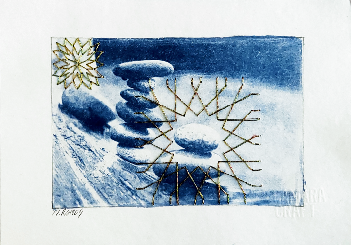 Equilibrio. Cianotipia sobre papel algodón con hilo metálico