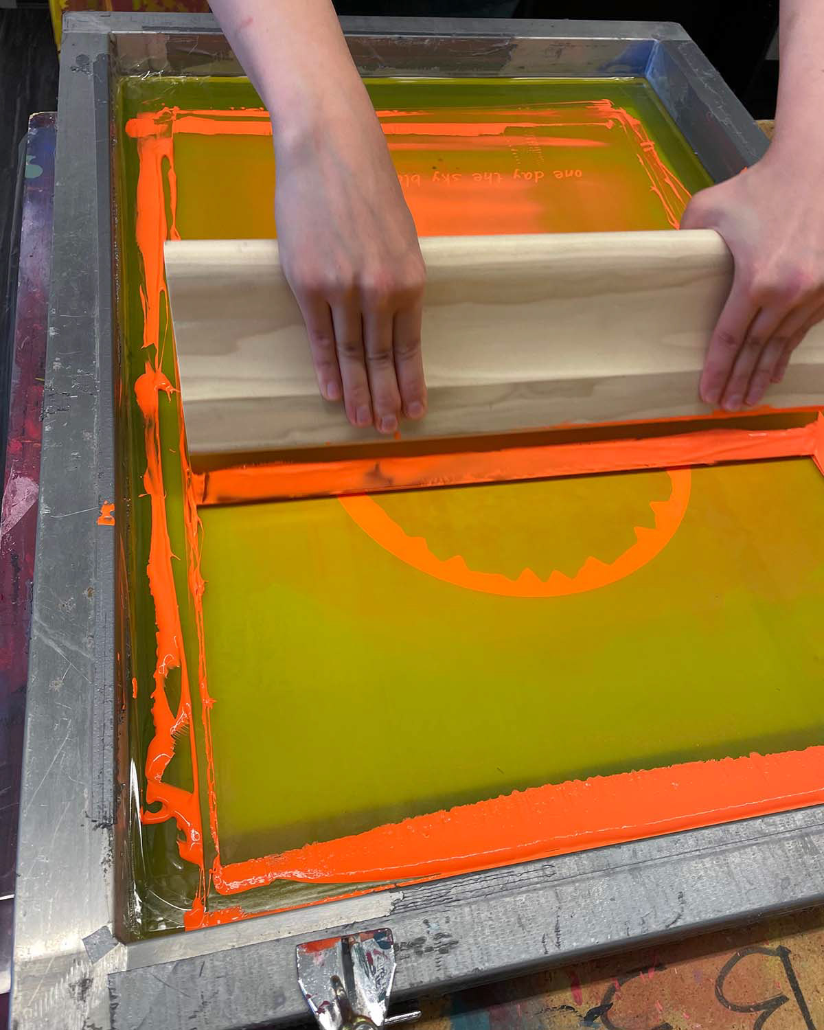 Silkscreen printing in process