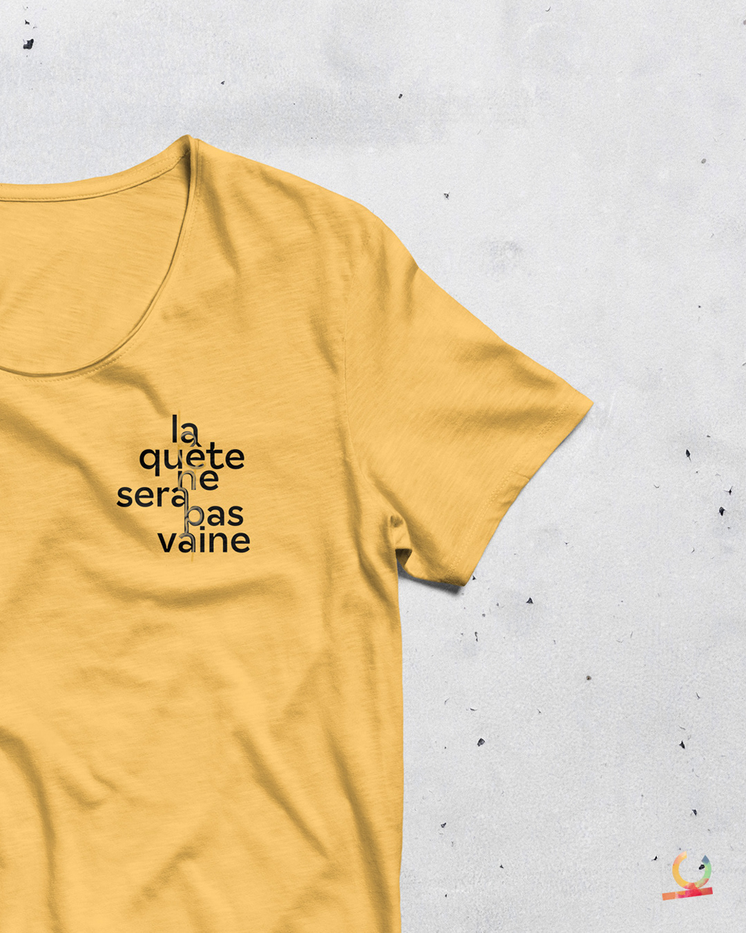 logo sur t-shirt