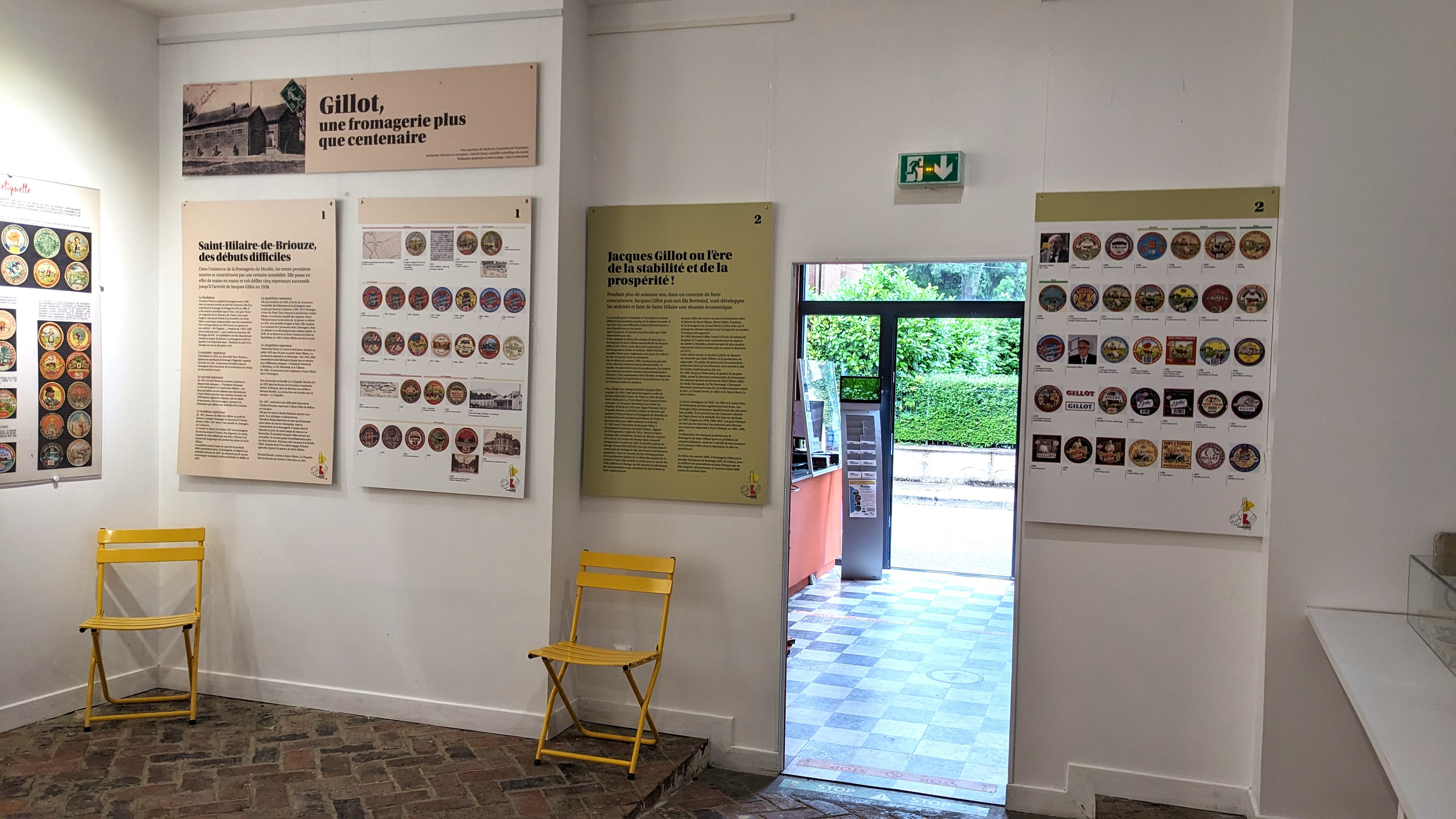 Grand titre de l'exposition, Panneaux 1 et 2