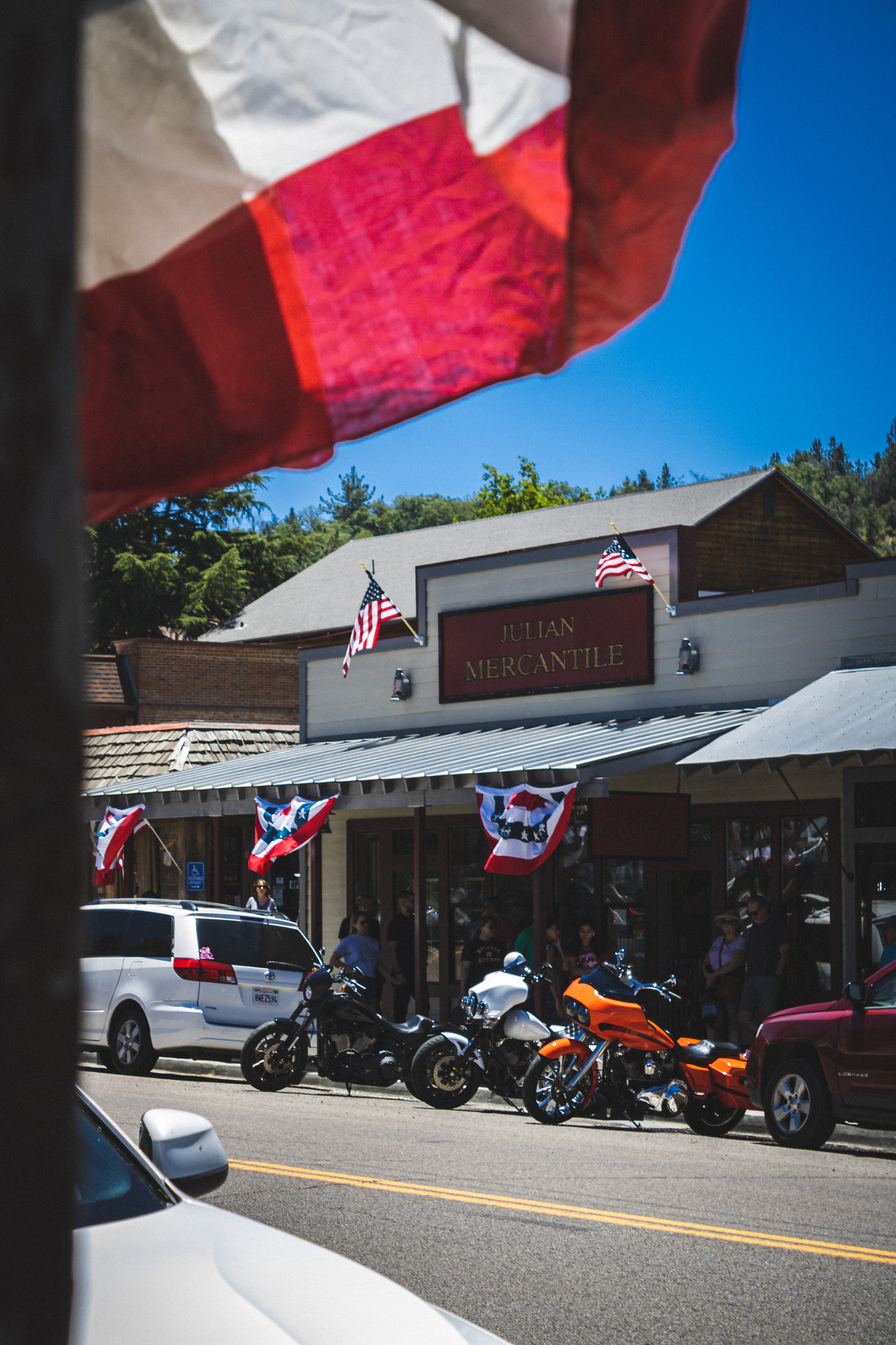 the town of Julian set up for a 4th of July Parade