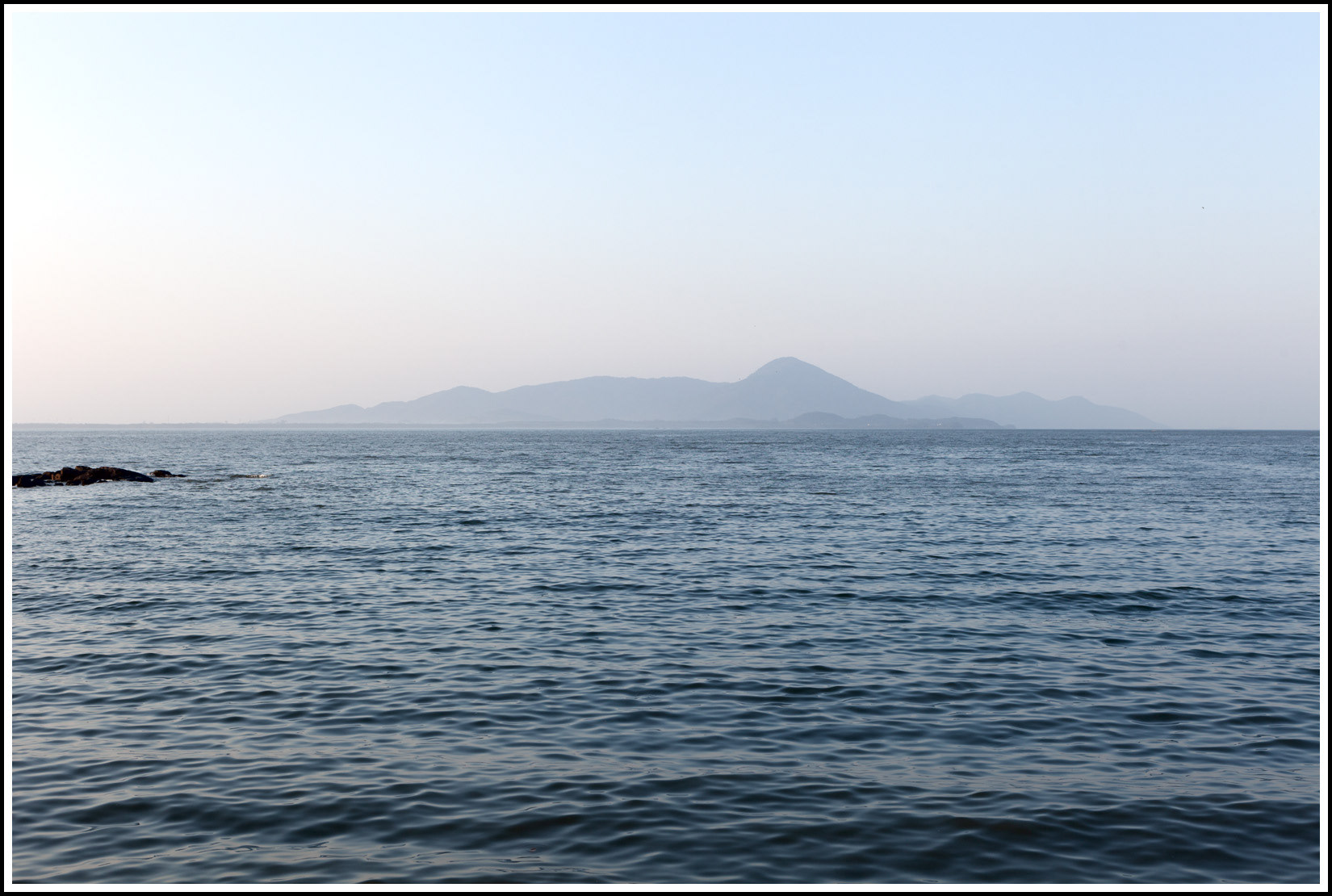 Praia do Meio - Coqueiros