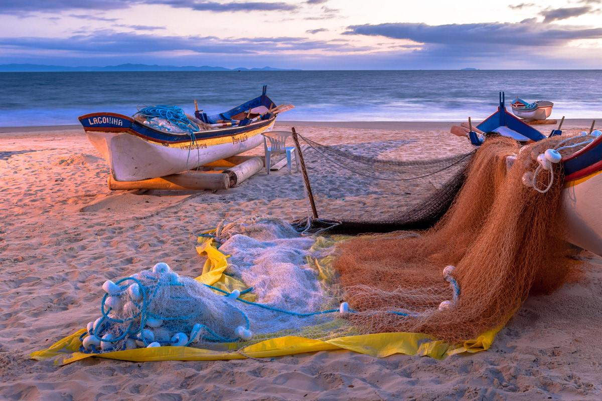 Canoas na Praia da Lagoinha