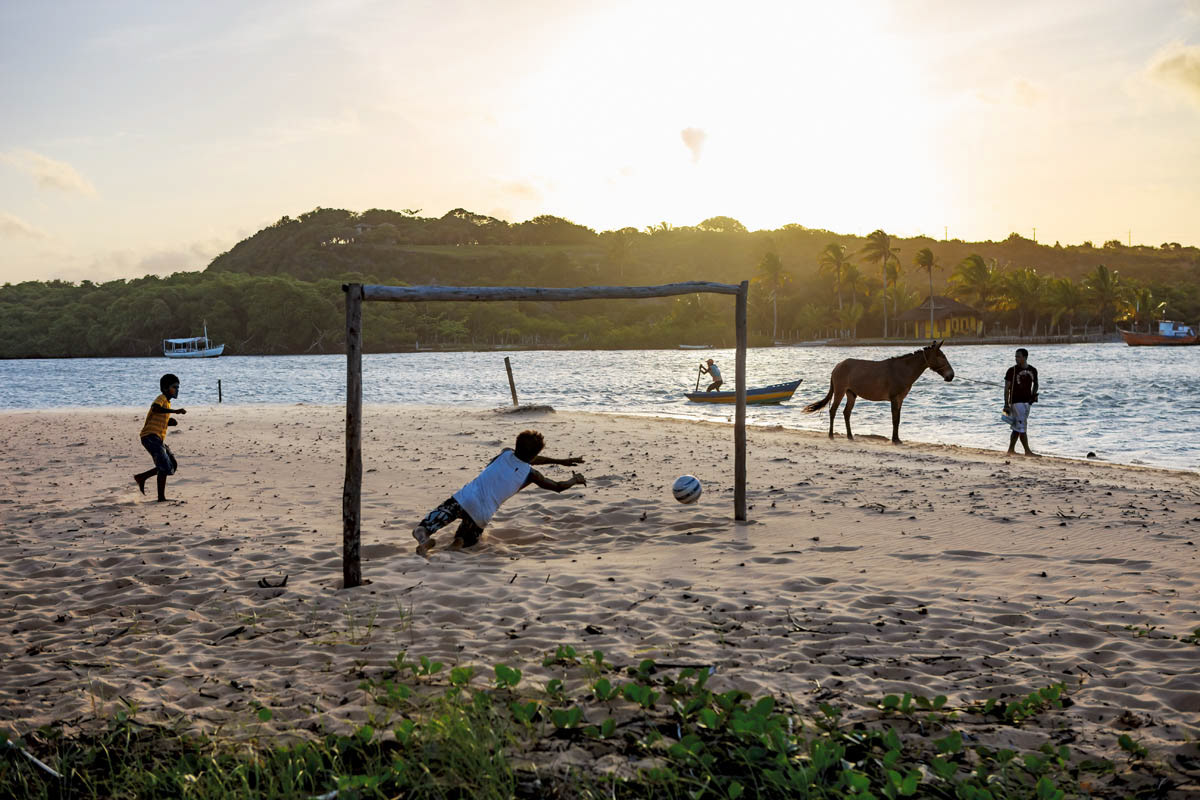 FUTEBOL NO RIO CARAIVA