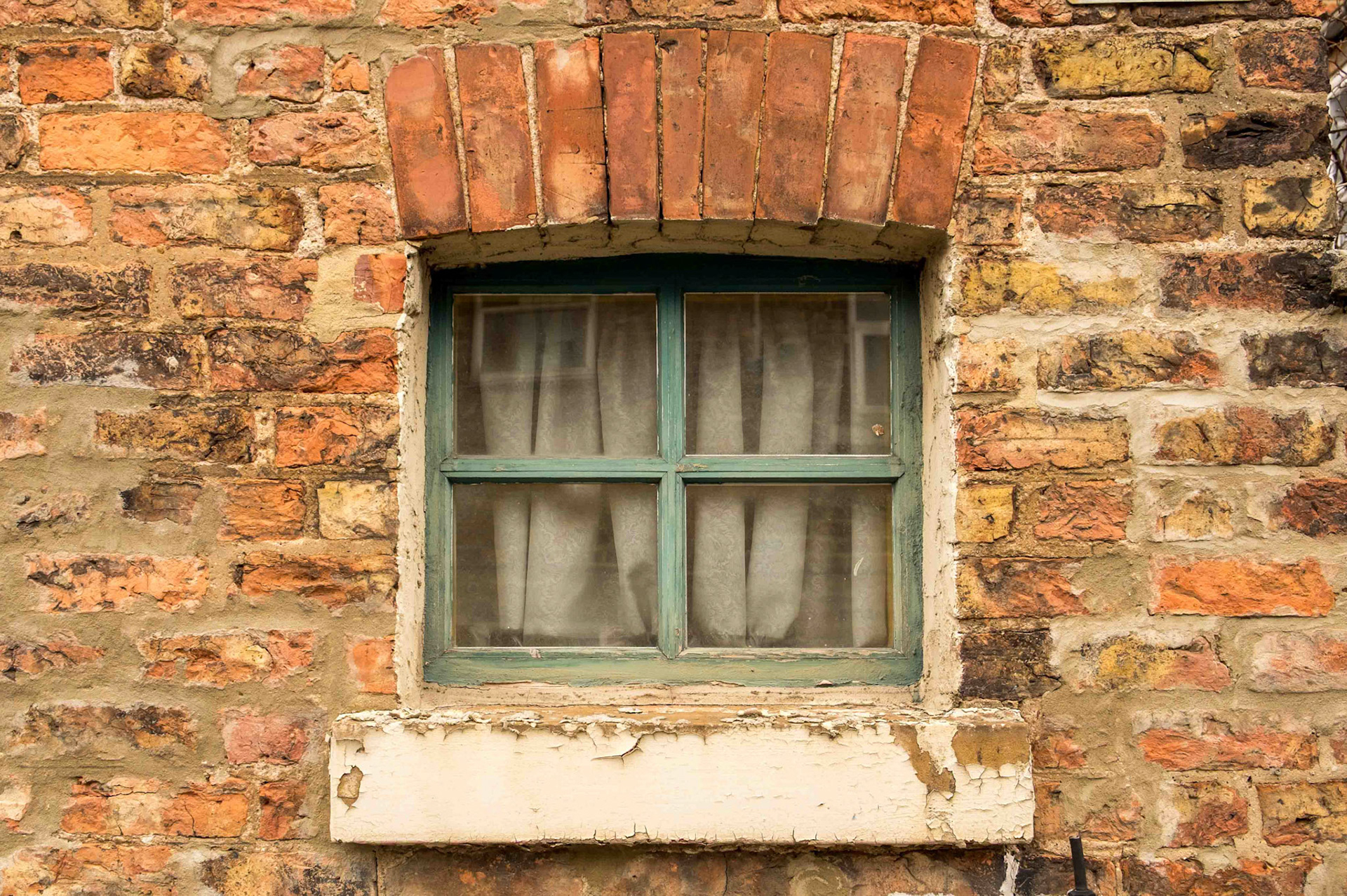 Window in Back-street - Thirsk North Yorkshire UK 2017