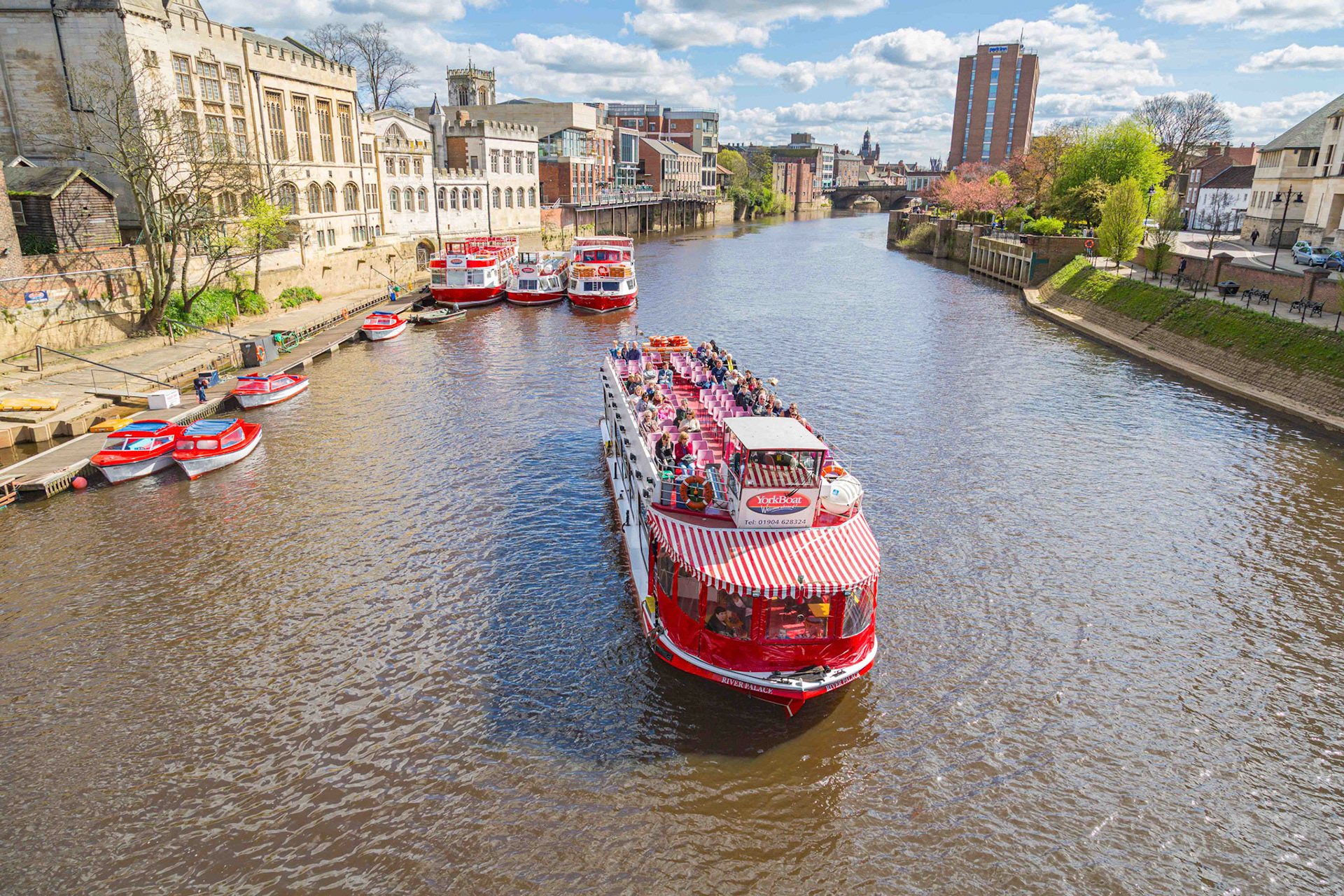 Pleasure Cruise along the Ouse - York UK