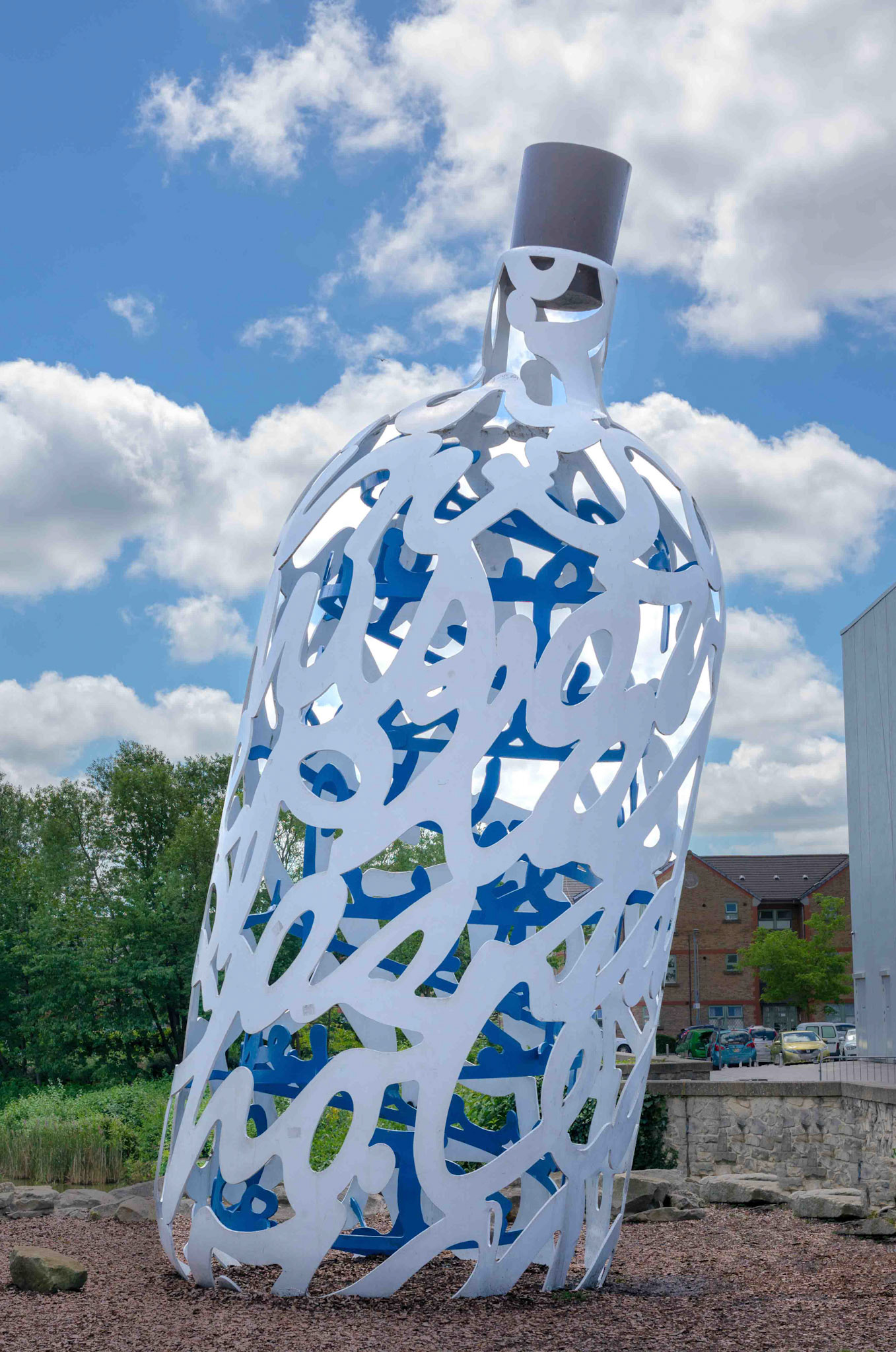The Bottle of Notes by Claes Oldenburg and Coosje von Bruggen - Middlesbrough UK 2017