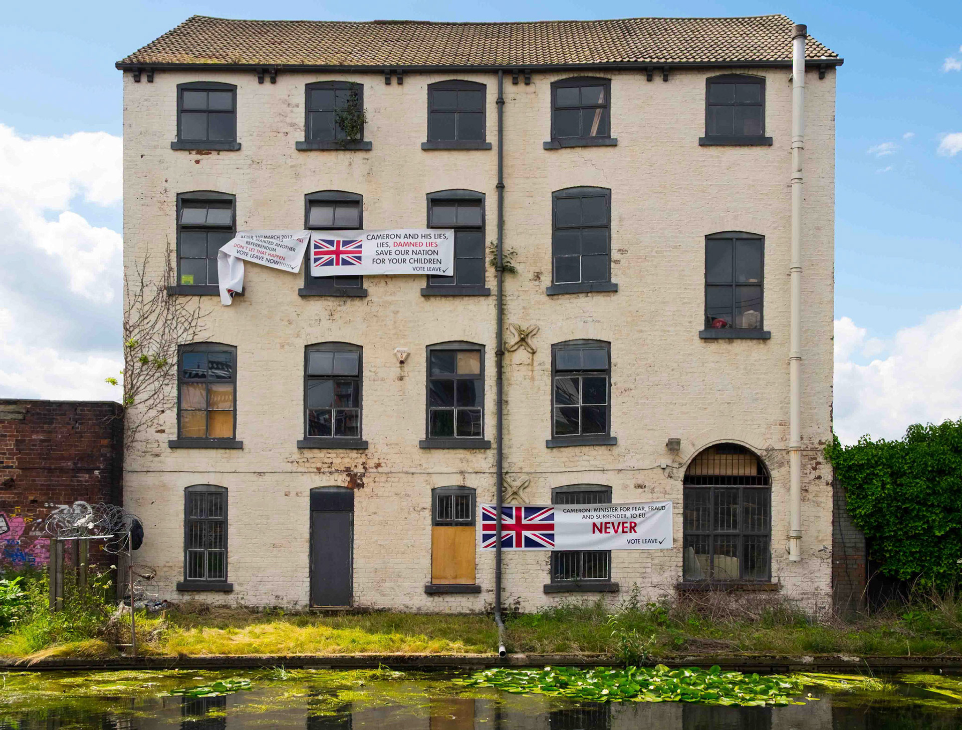 Derelict Building - Leeds Canal Yorkshire UK 2016