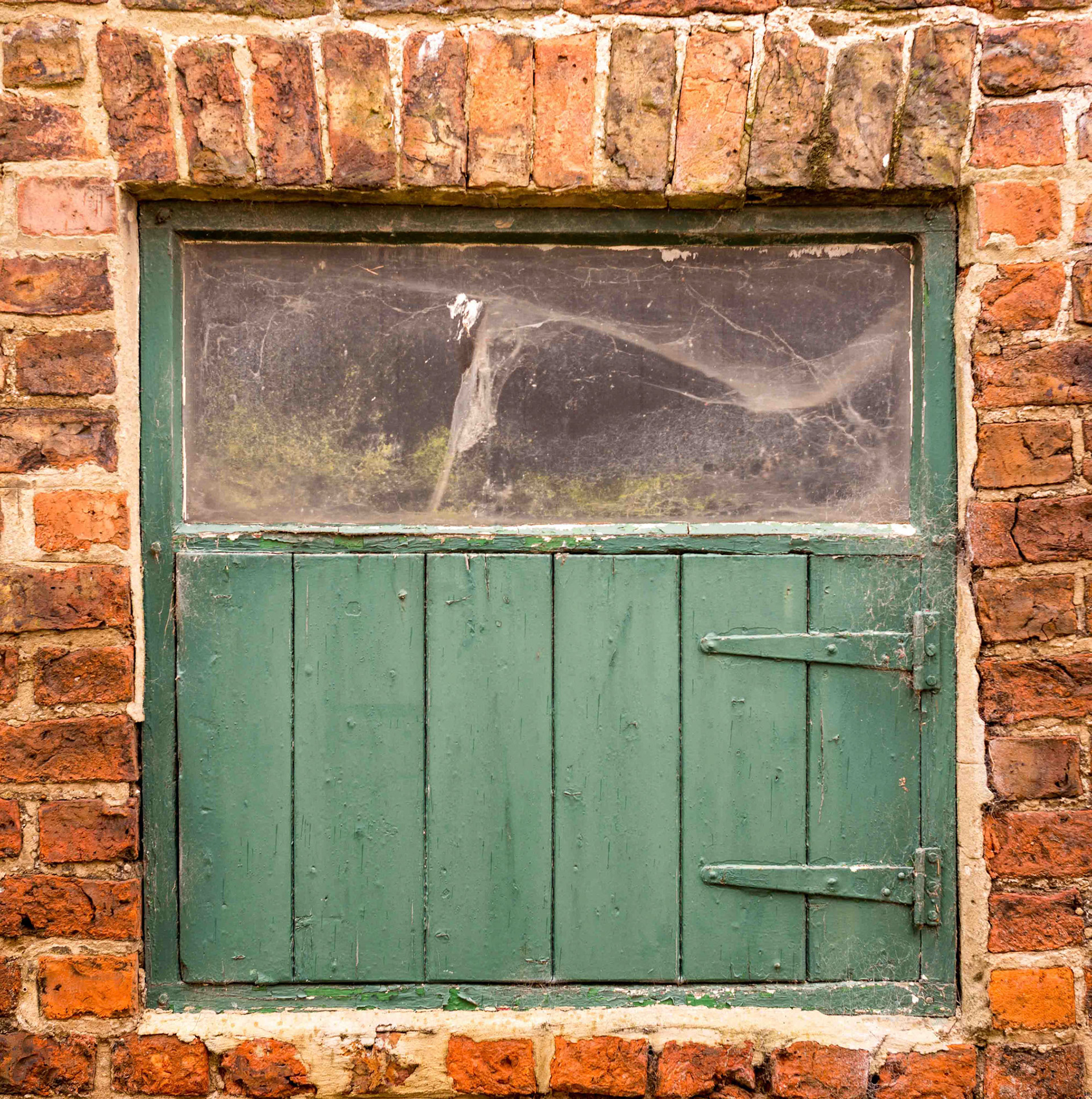 Old Hatch-door in Back-street - Thirsk North Yorkshire UK 2017