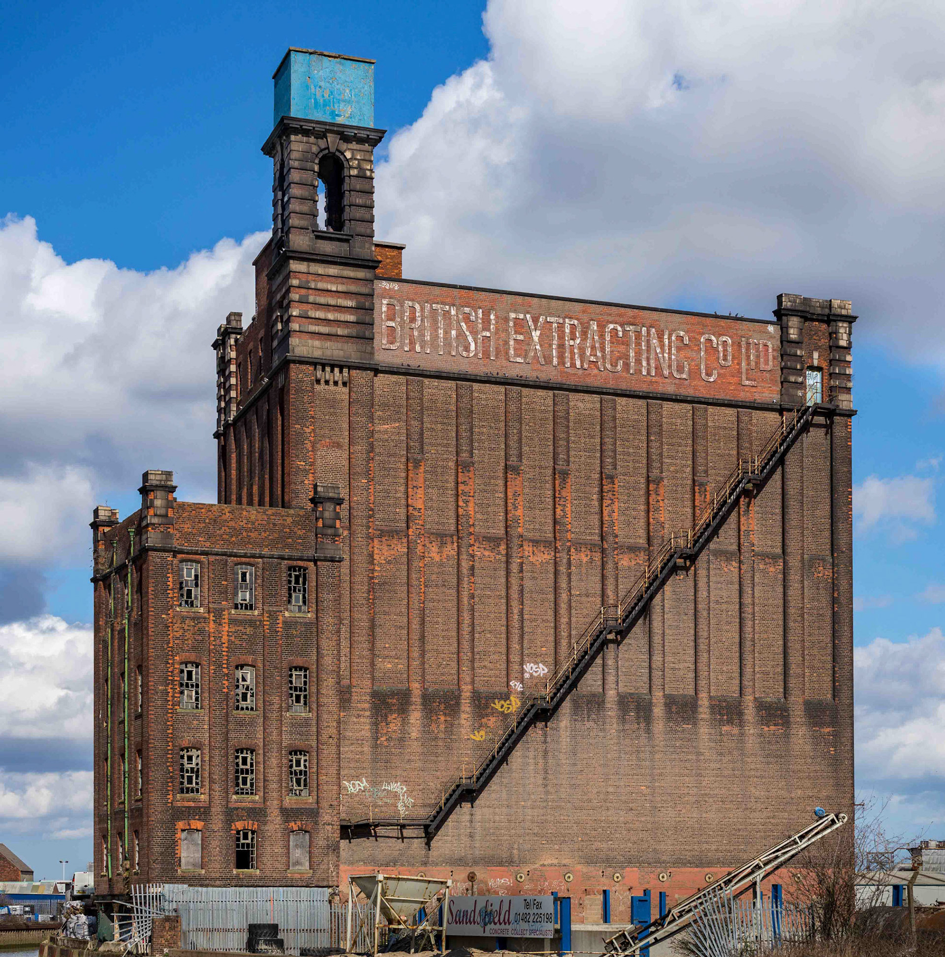 British Extracting Co Ltd Silo - Hull East Yorkshire 2018