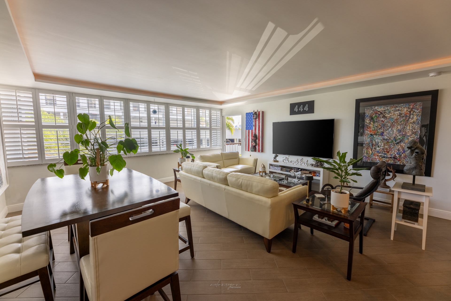 Living space as seen from kitchen