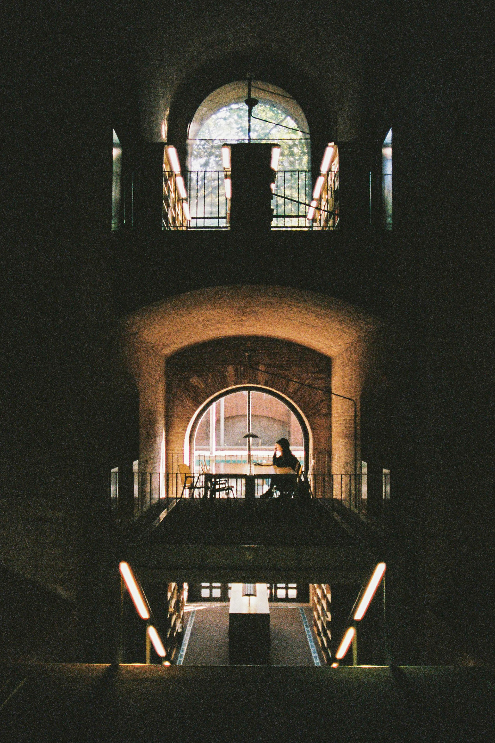 Biblioteca Dipòsit de les Aigües