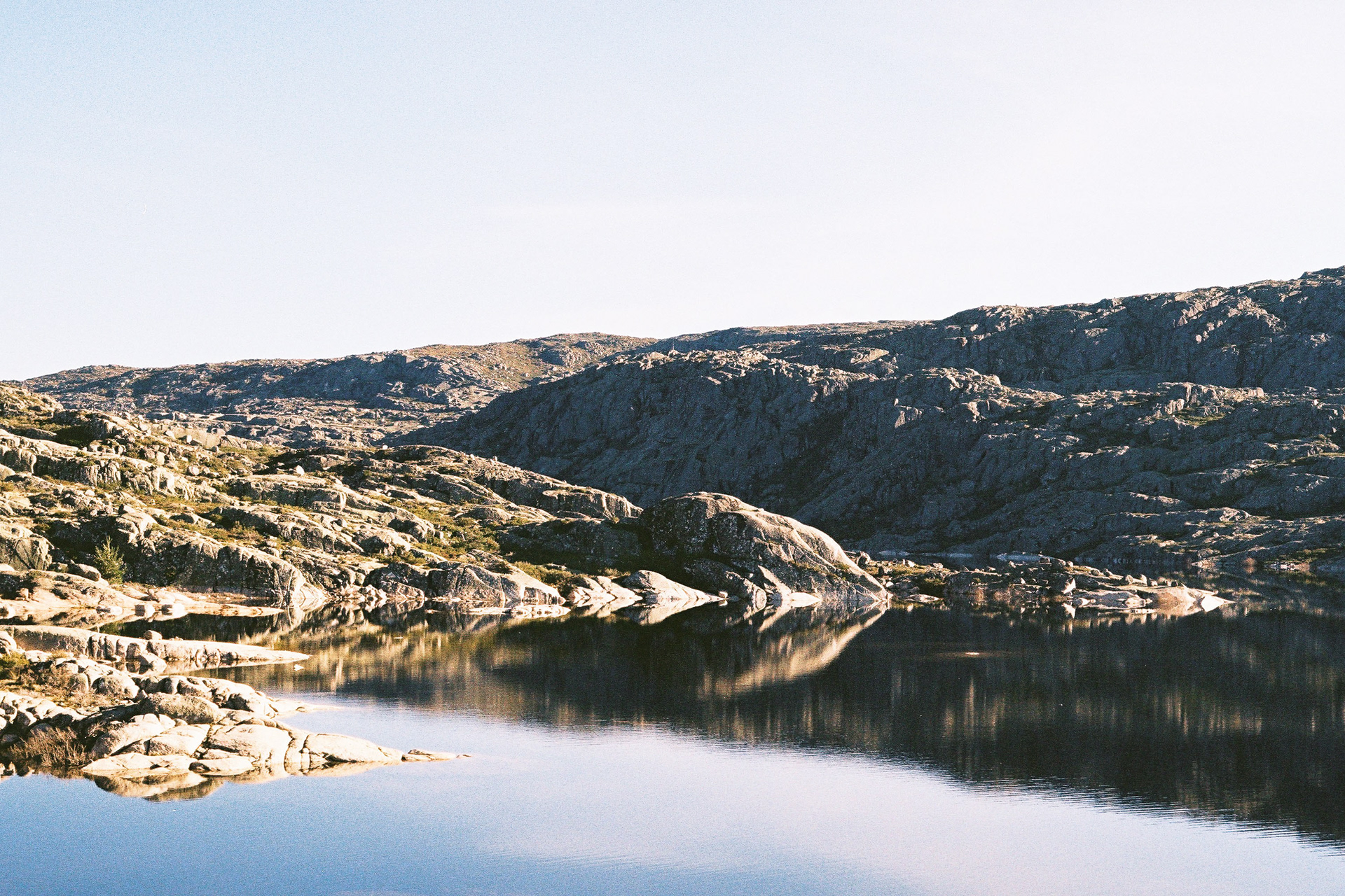 Serra da Estrela . Lagoa Comprida