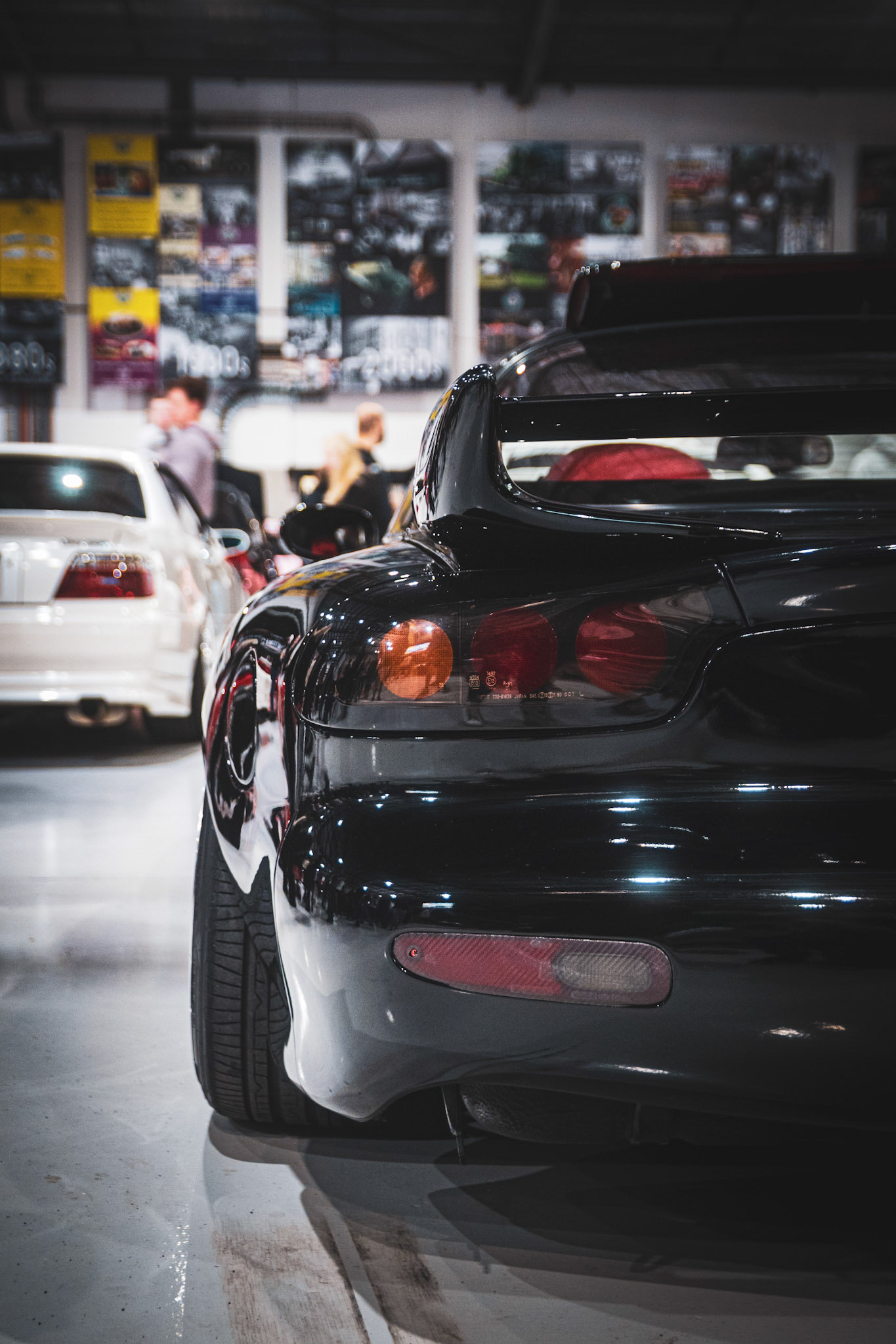 ISO 640 33.0 mm f / 2.8 1/15 sec