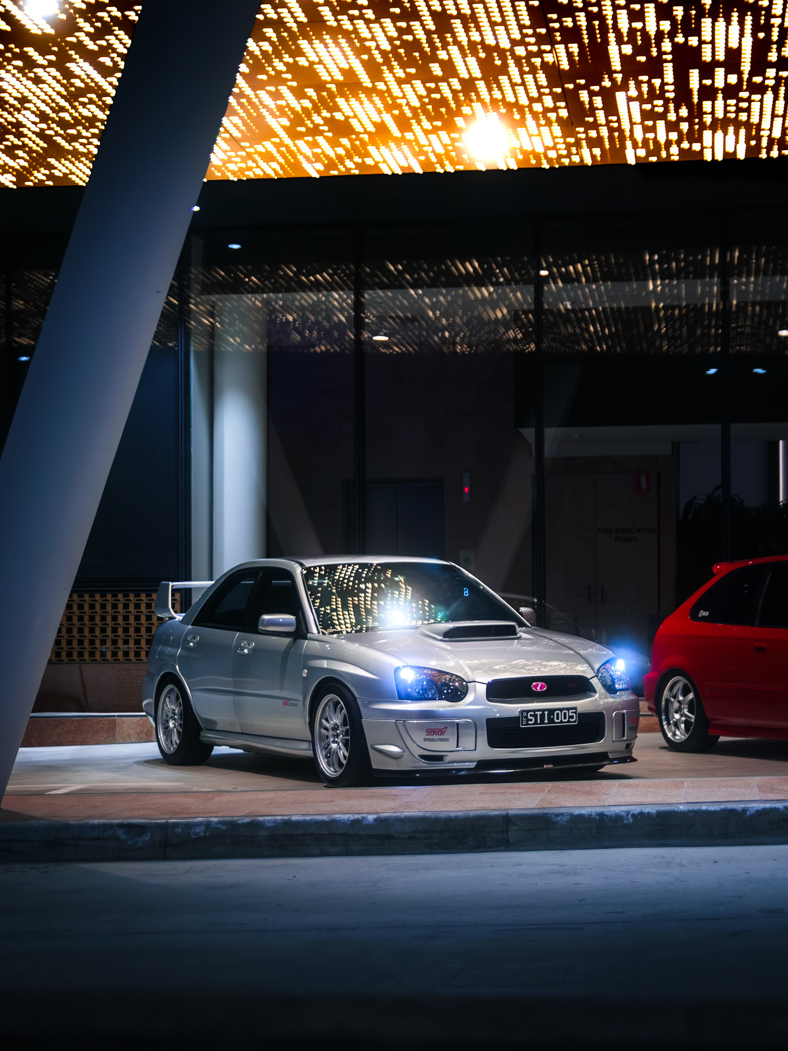 ISO 500 35.0 mm f / 2.8 1/30 sec