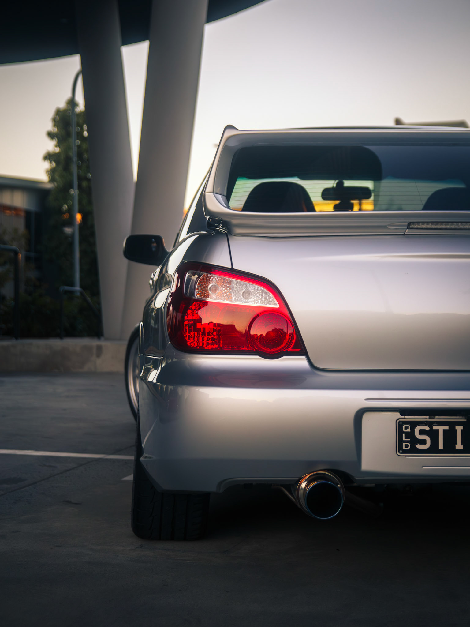 ISO 250 43.0 mm f / 2.8 1/250 sec