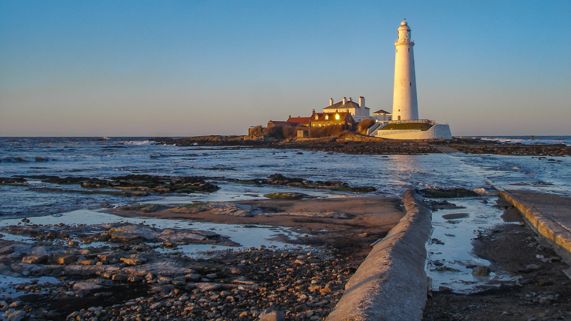 St Mary's Island, Whitley Bay, April 2006