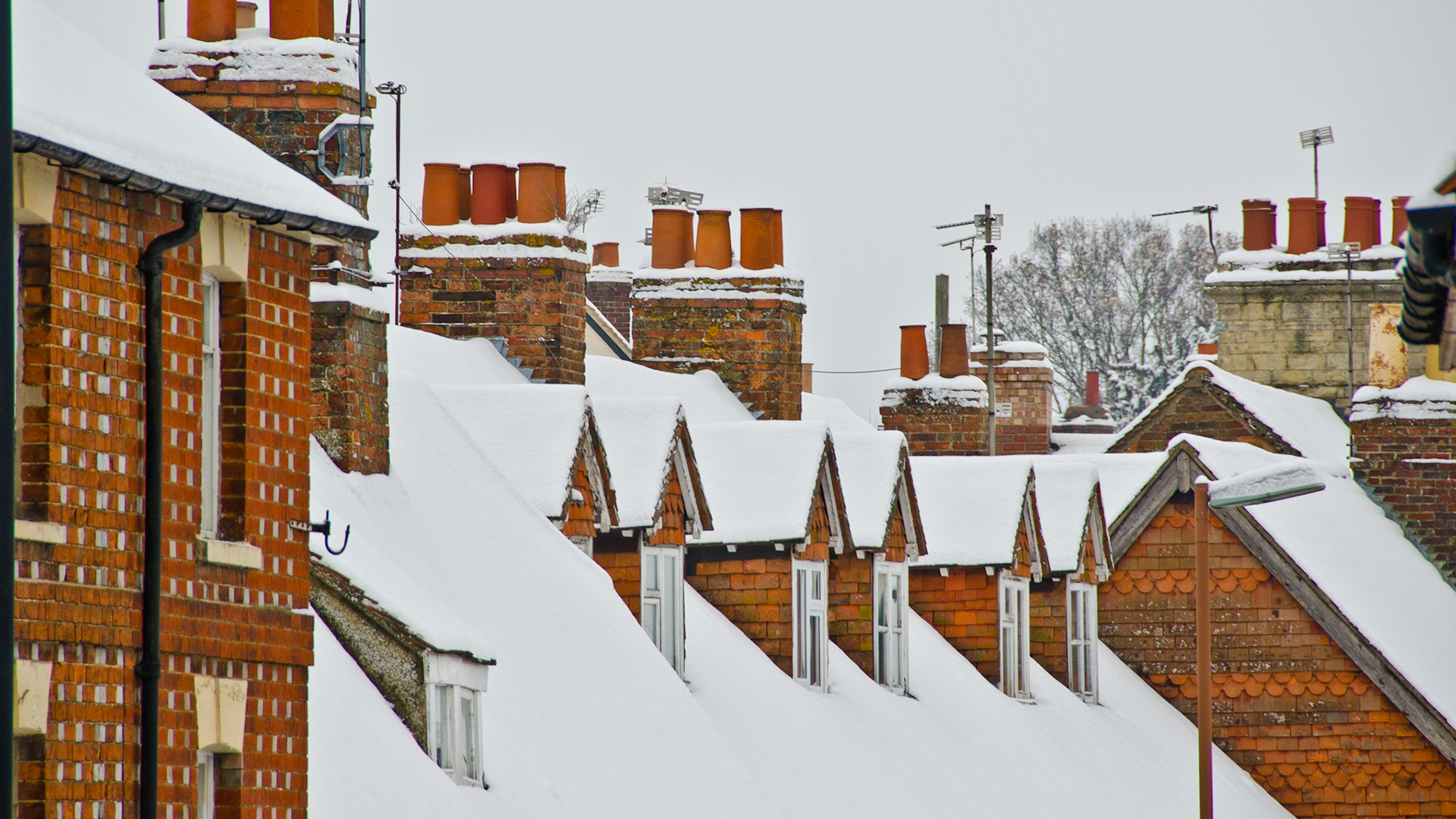 Snowy rooftops, Grove Street, Wantage, December 2010