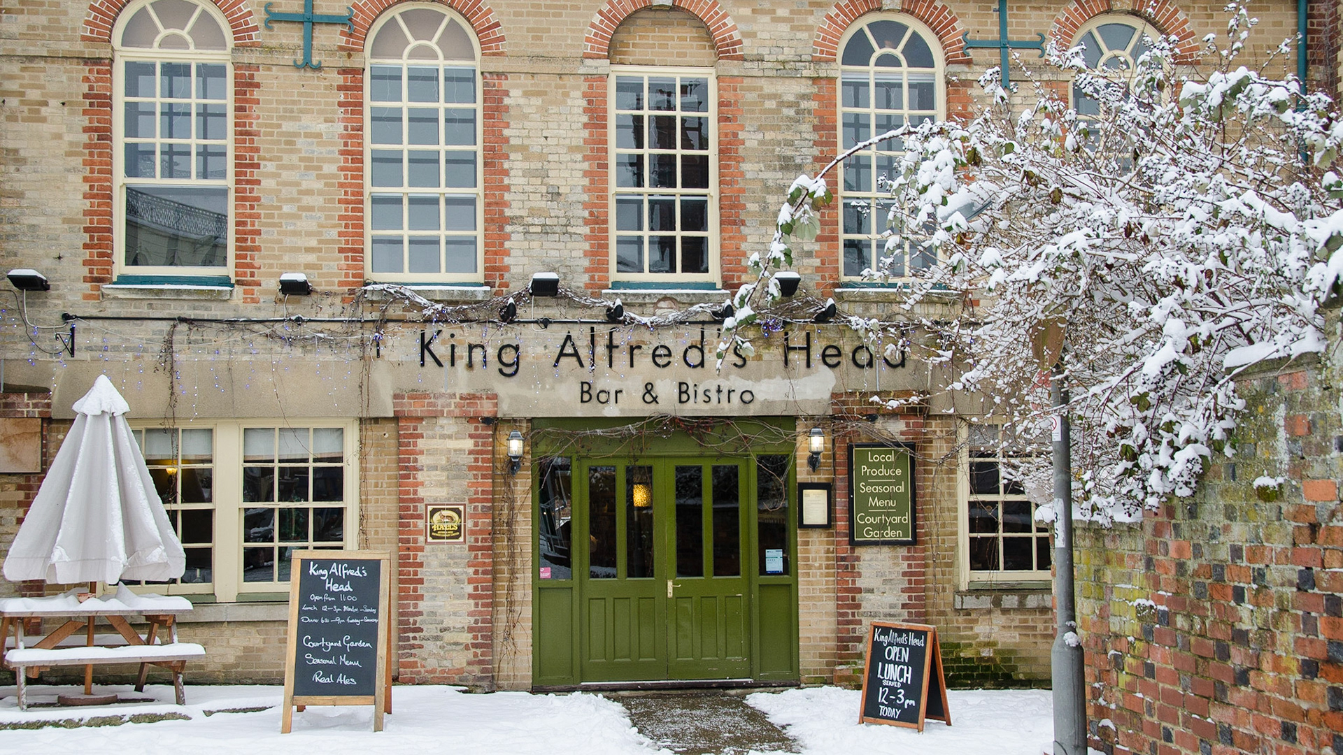 King Alfred's Head, Wantage, December 2010