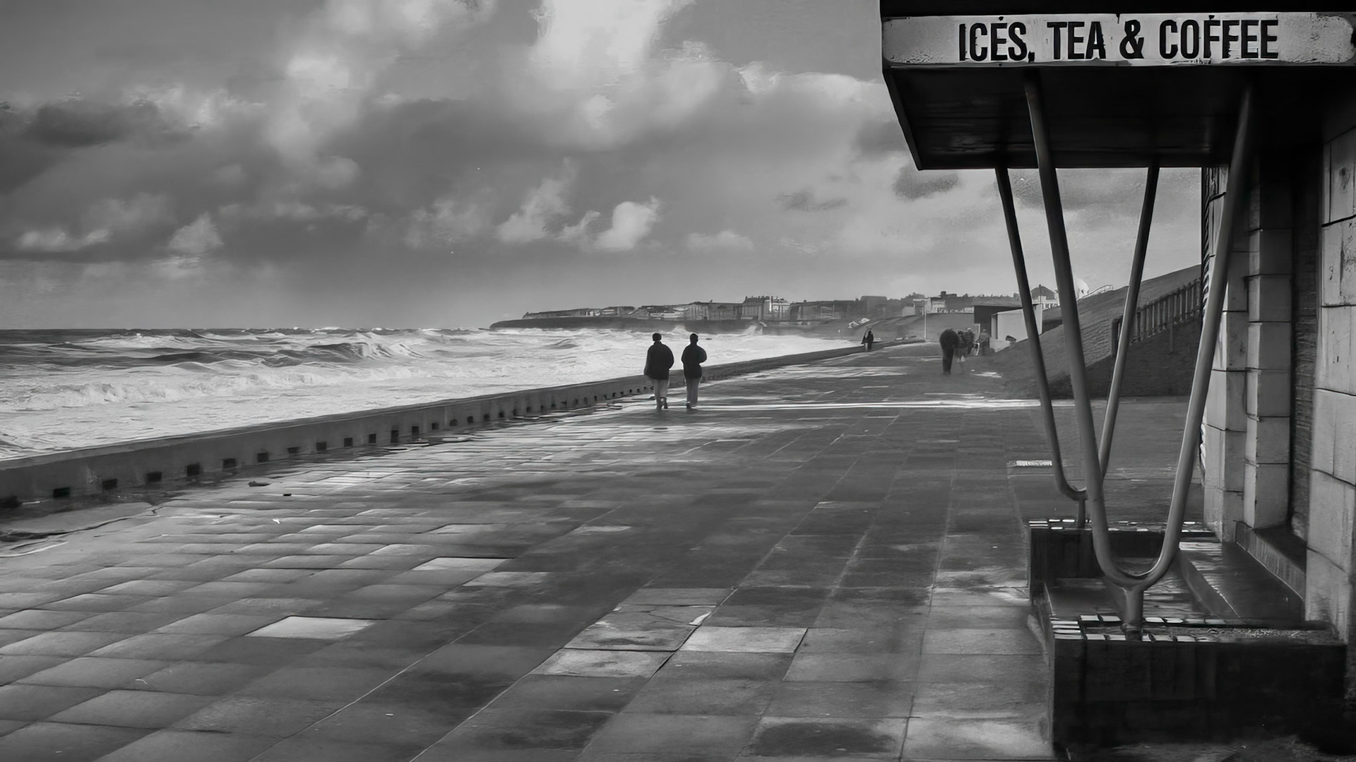 A blustery day by the Rendezvous cafe, Whitley Bay, February 1996