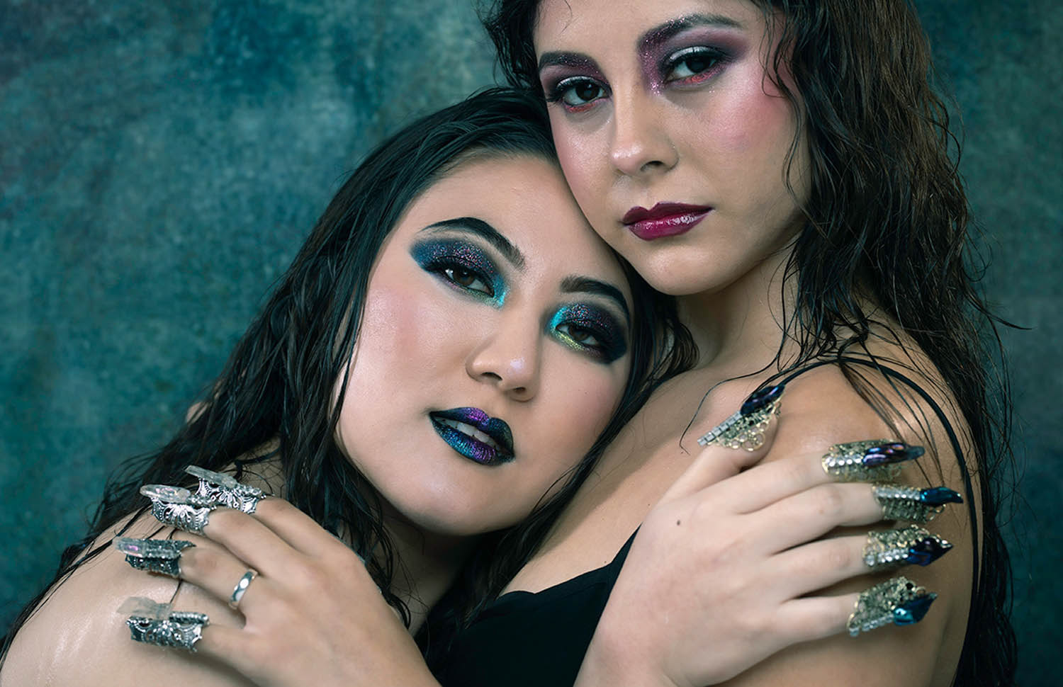Photography: Alejandro Osma; Makeup: Bethany Renfro; Models: Haemy Chung, Emilce Goreti Ferreira; Jewelry: Shalottlilly