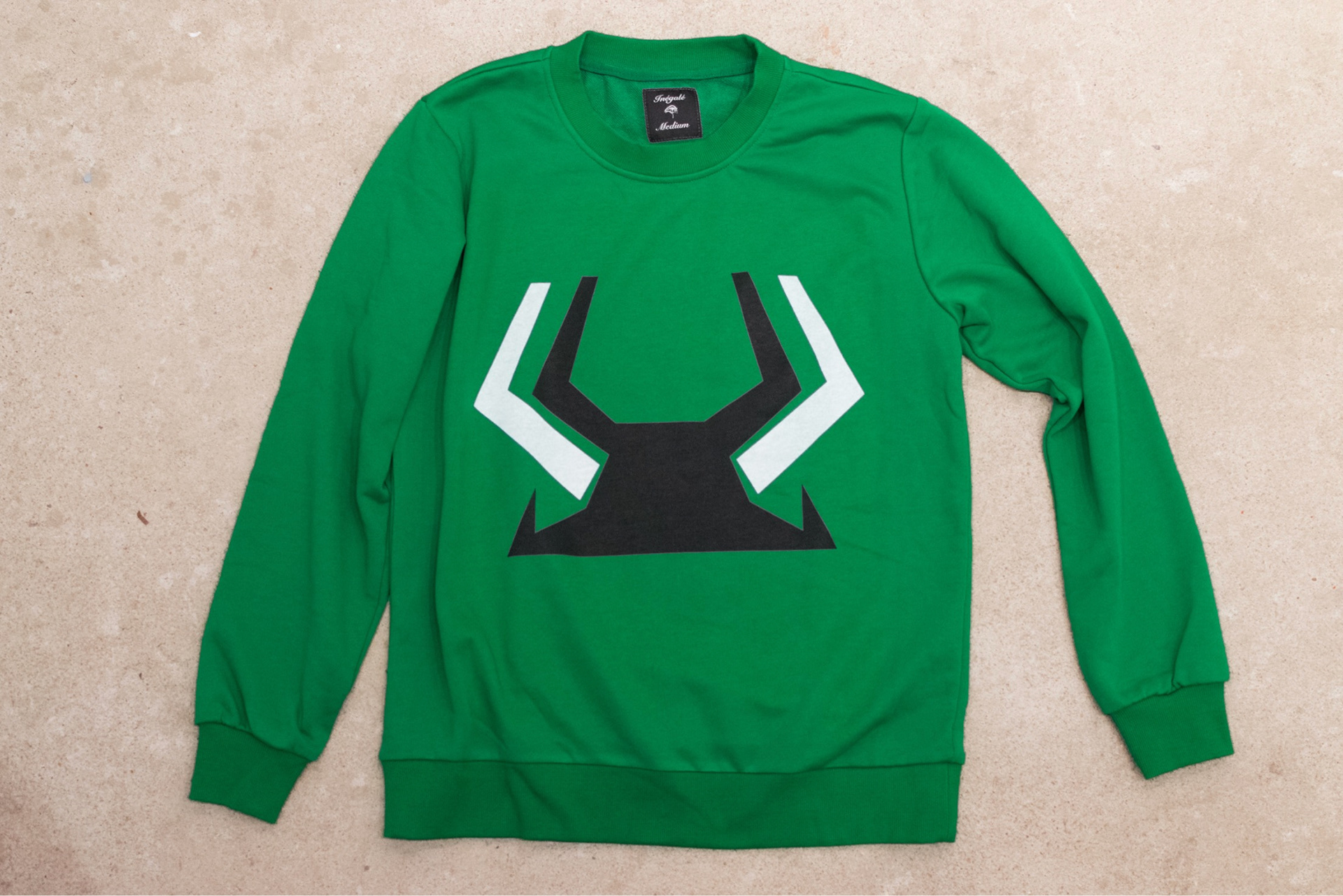 Atama cut and sew sweater