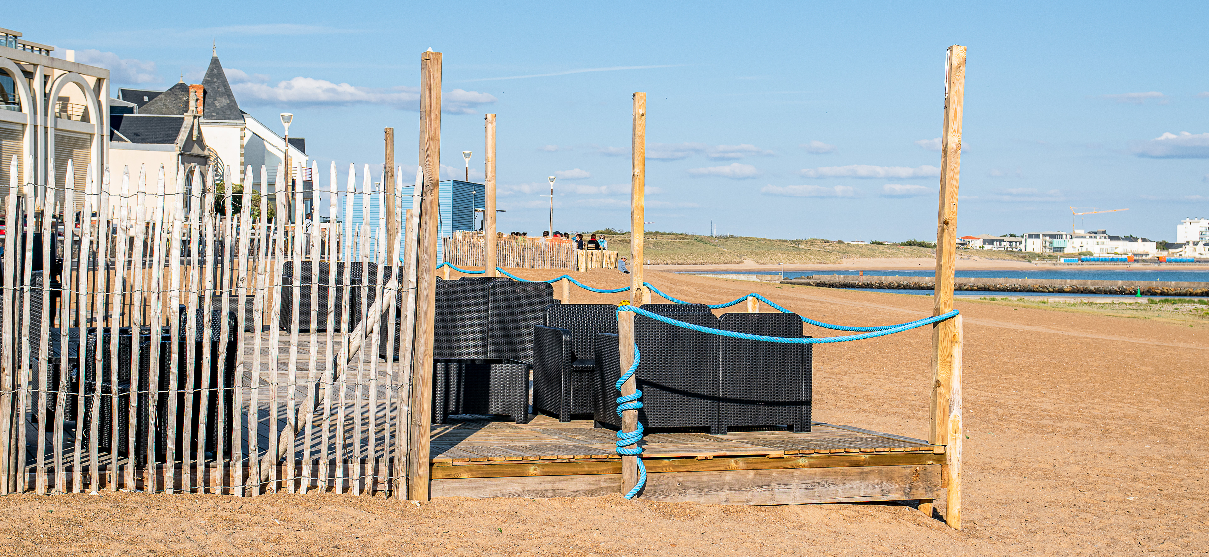 Une terrasse des cabanes de snacking de Boisvinet de Saint Gilles Croix de Vie, photo 27