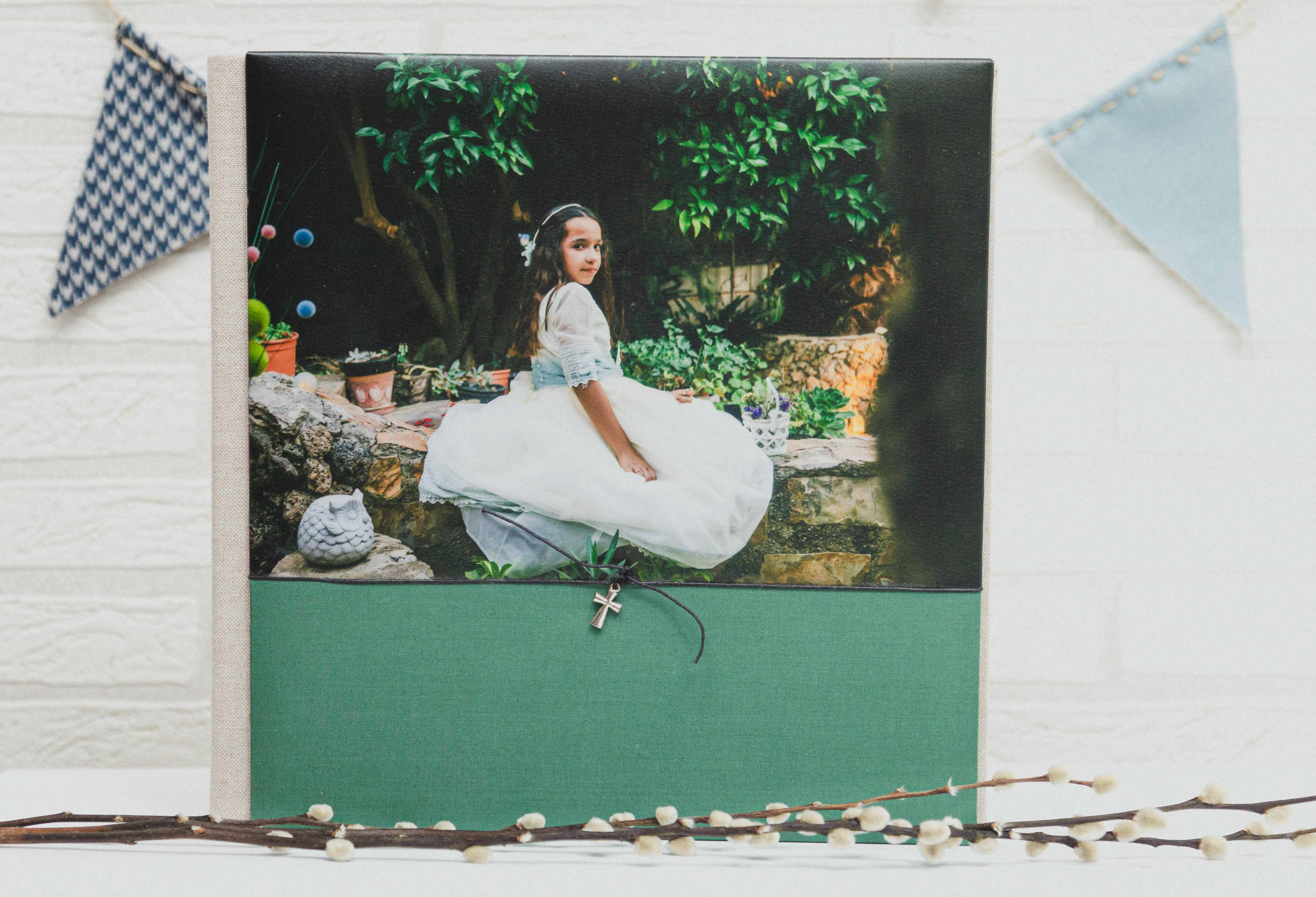 MODELO  AB, 1246   - MATERIAL FOTOGRAFIA 23X35  CORDON CON CRUZ LINO VERDE OLIVO  