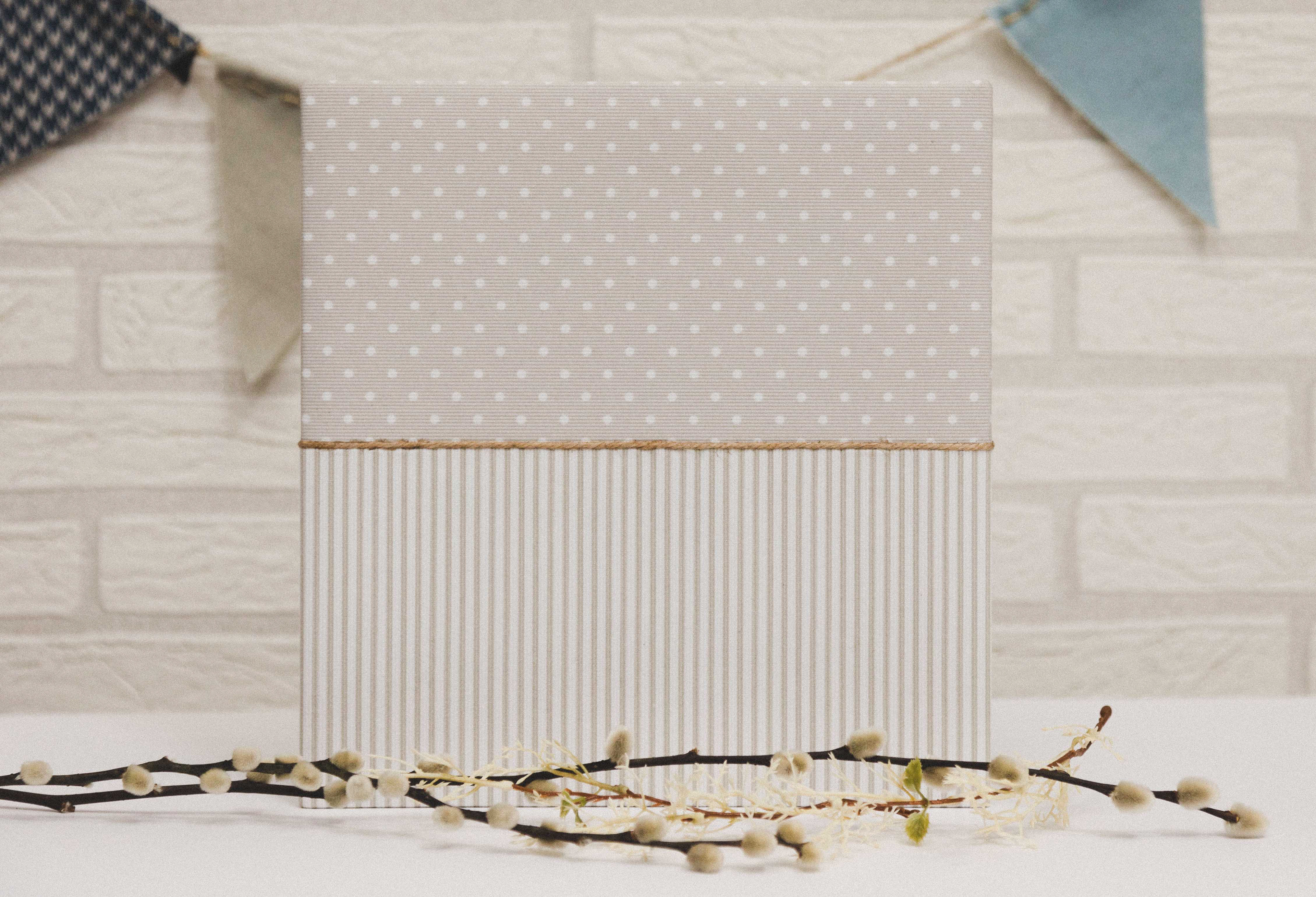 MODELO AB 120    - MATERIALES LINO GRIS LUNARES  Y RAYITAS GRIS     