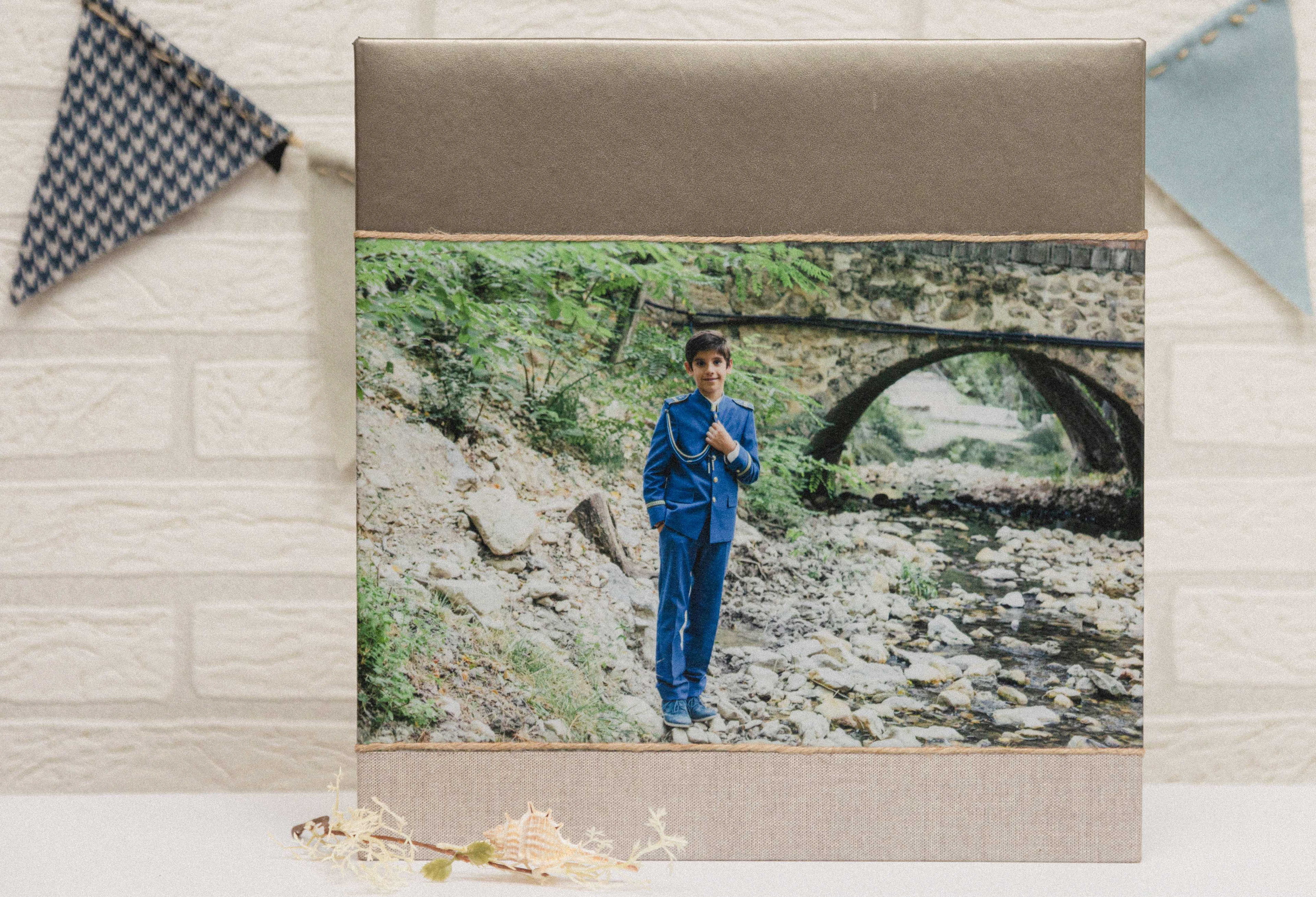 MODELO AB 155    MATERIAL  POLIPIEL COBRE -01 FOTOGRAFIA19X35PARTE INFERIOR LINO MARRON 0-1  