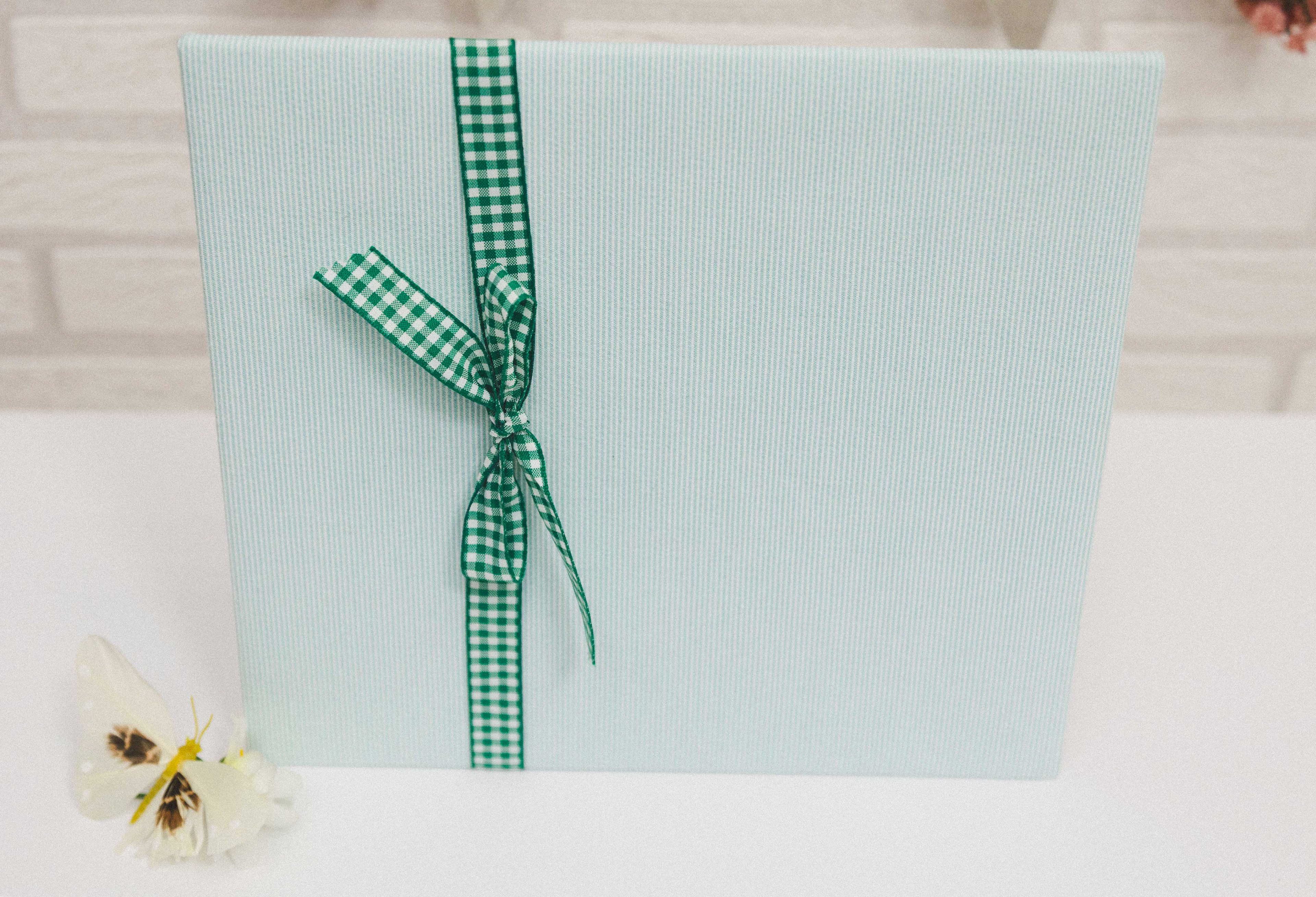 modelo  ab 100    material  lino rayitas verde  cinta algodon cuadritos verdes y blanco  